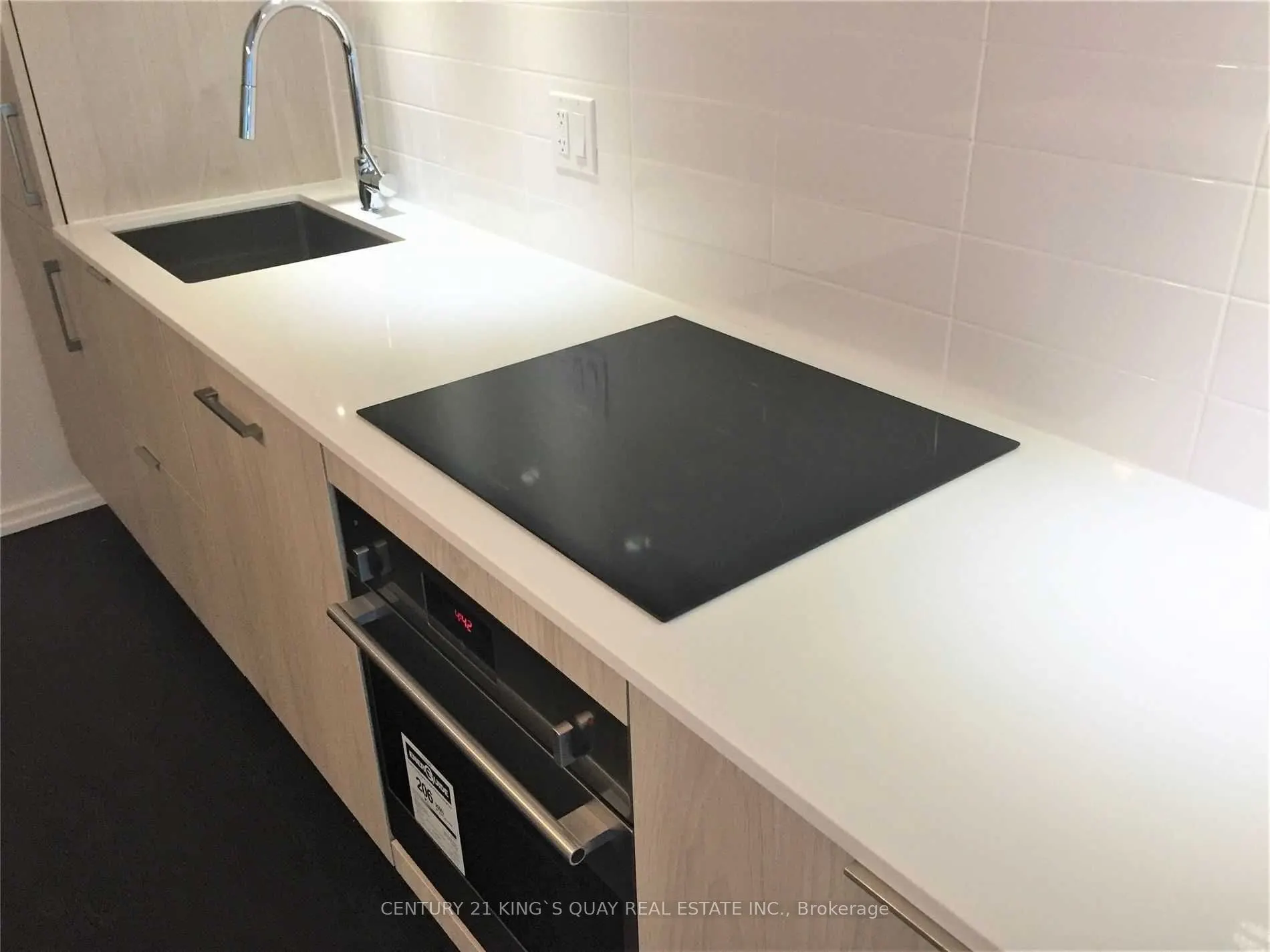5 Soudan Avenue #1045