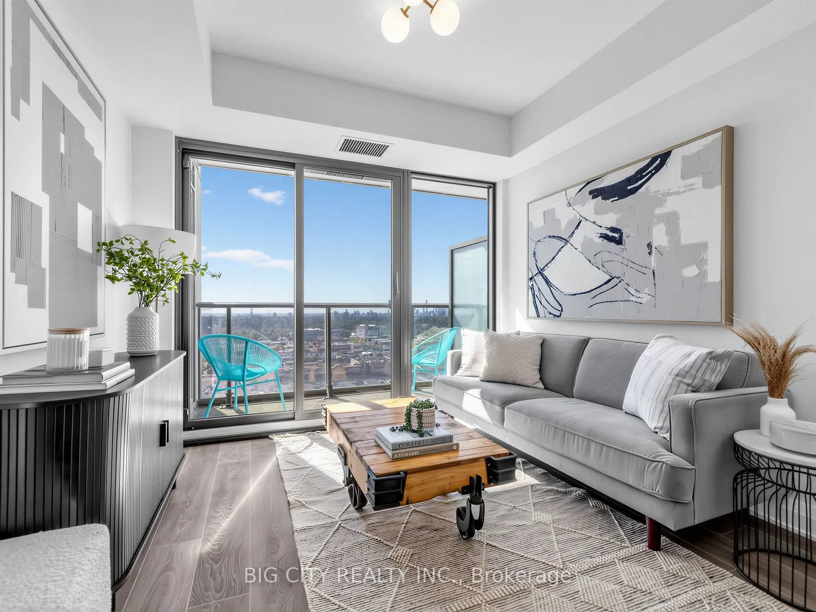 25 Frederick Todd Way #2211