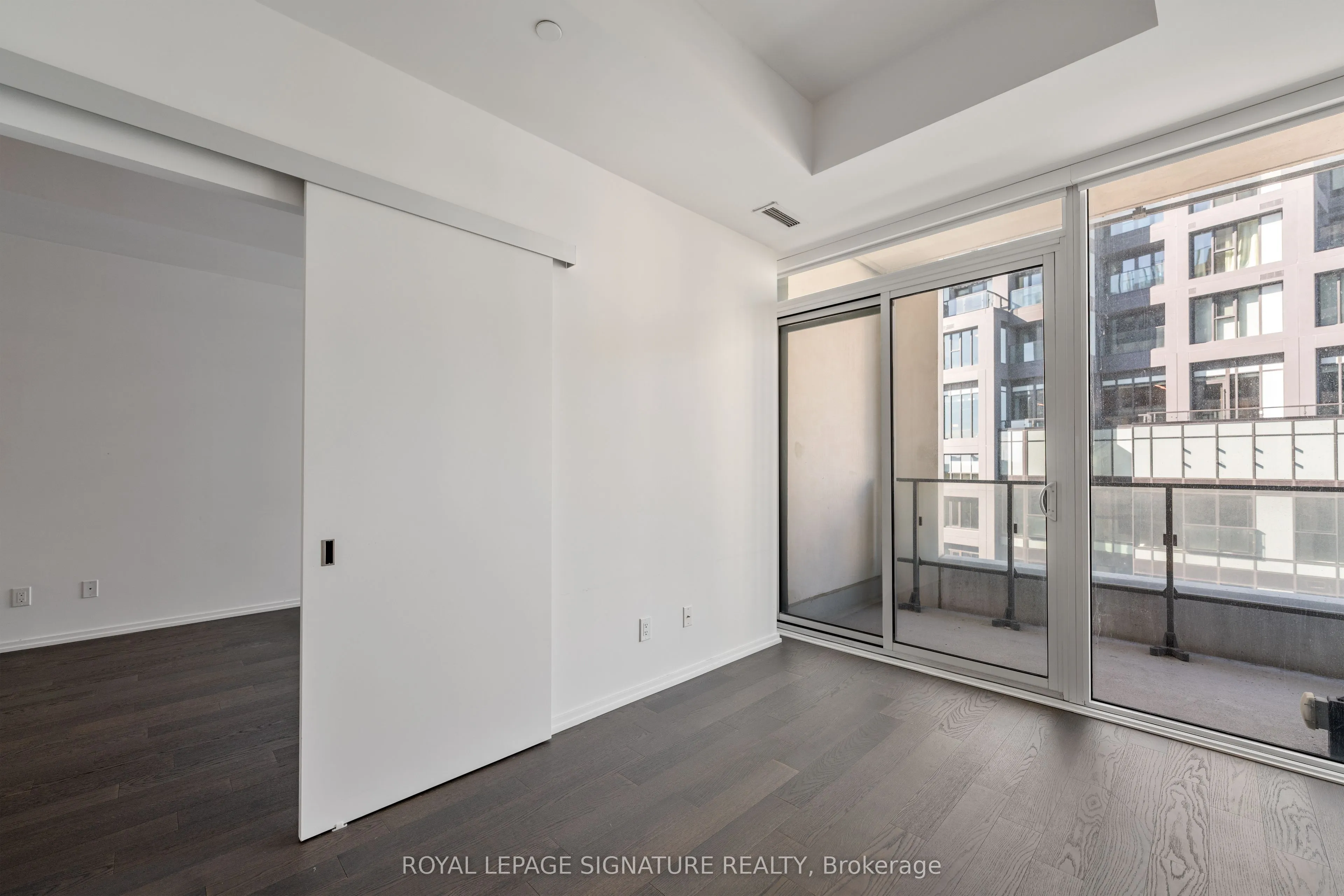 5 Soudan Avenue #1010