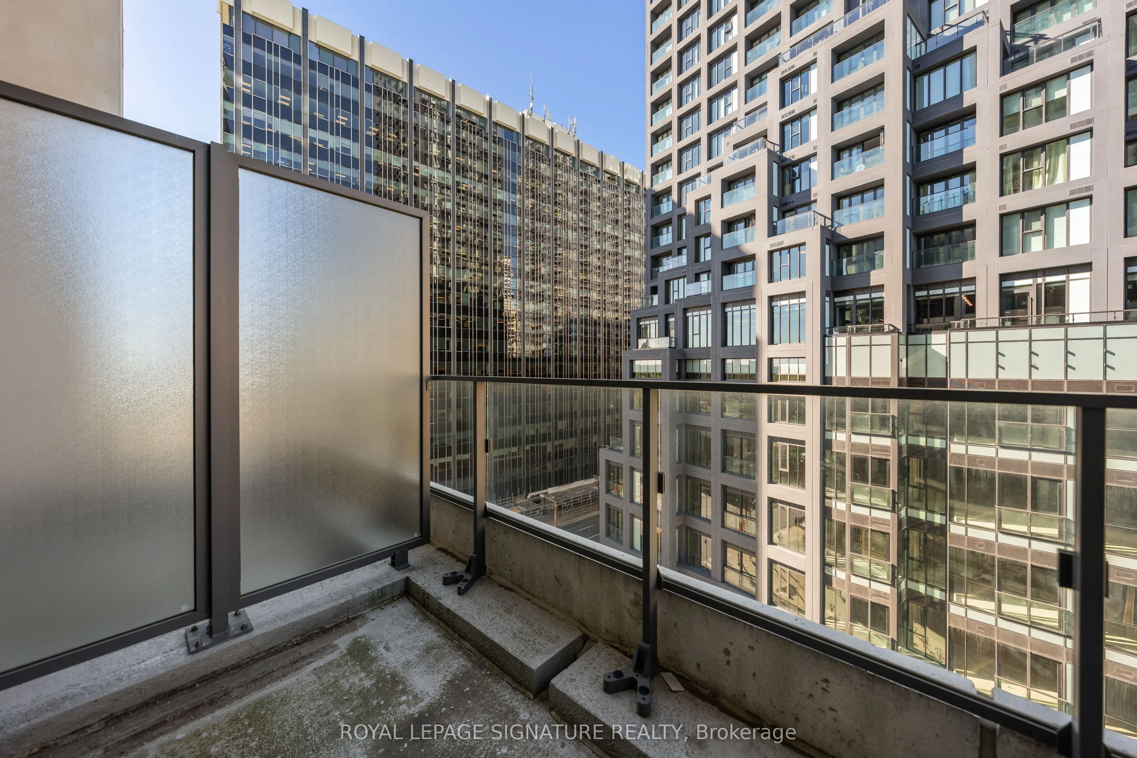 5 Soudan Avenue #1010