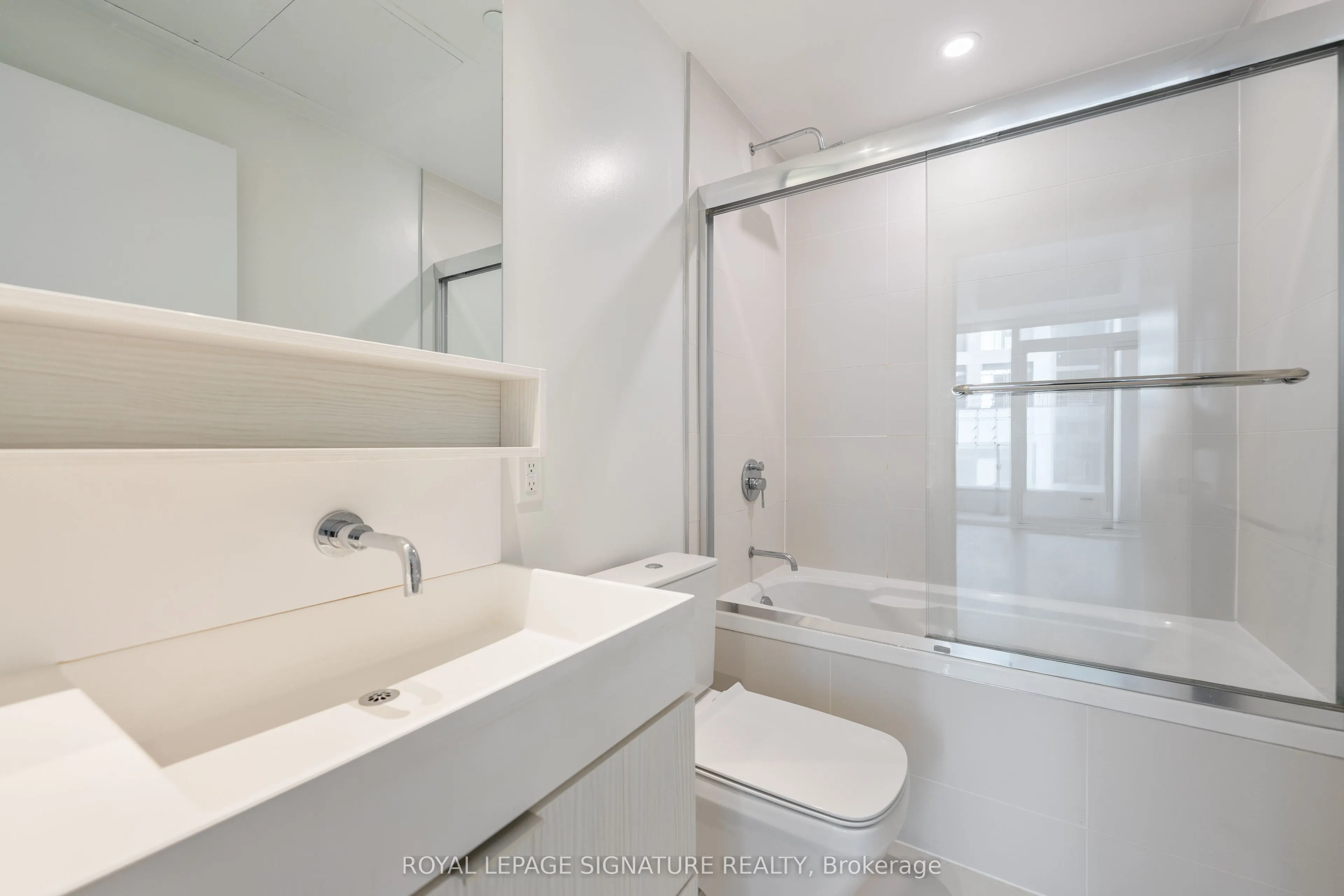 5 Soudan Avenue #1010
