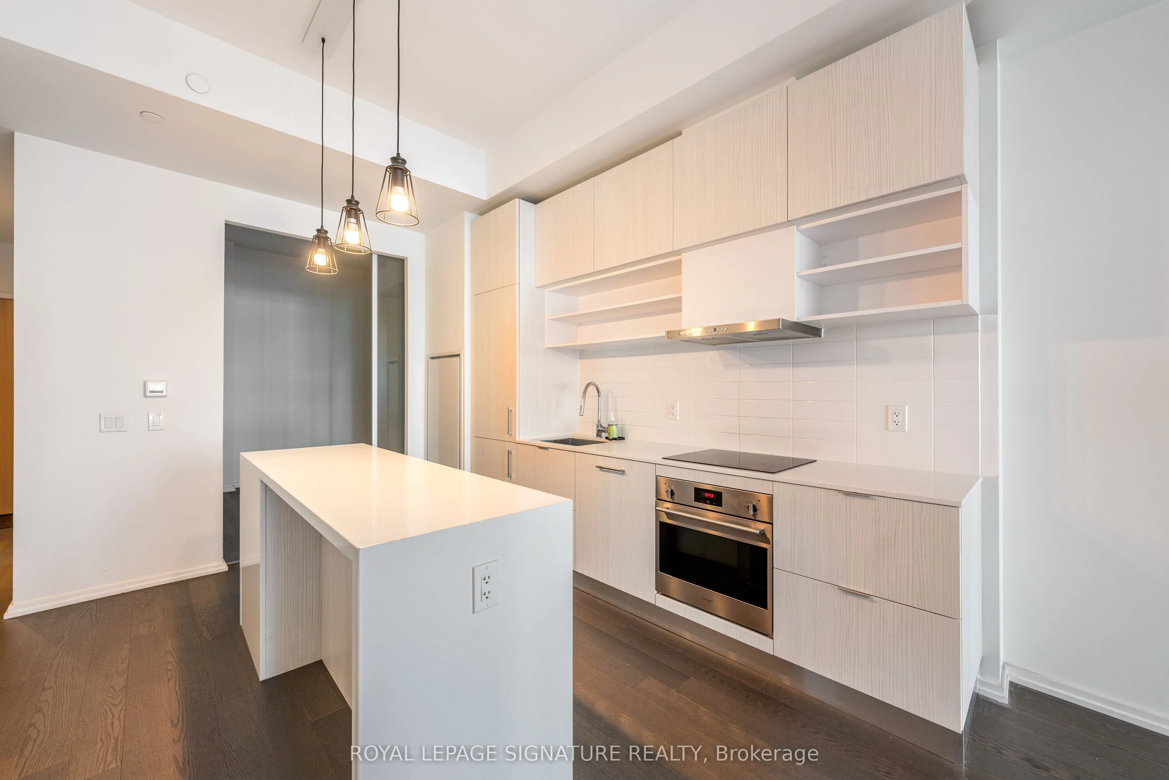 5 Soudan Avenue #1010