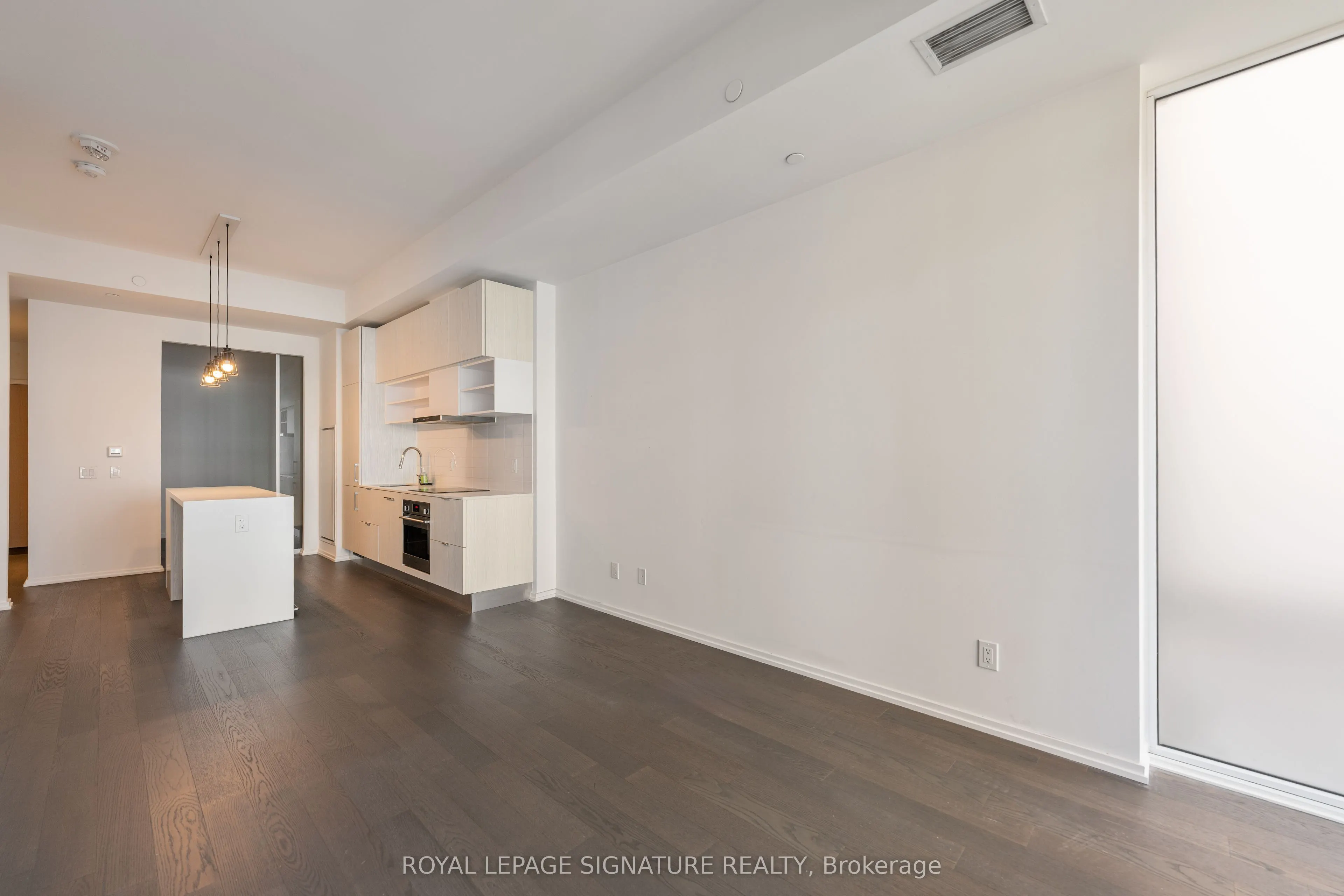 5 Soudan Avenue #1010
