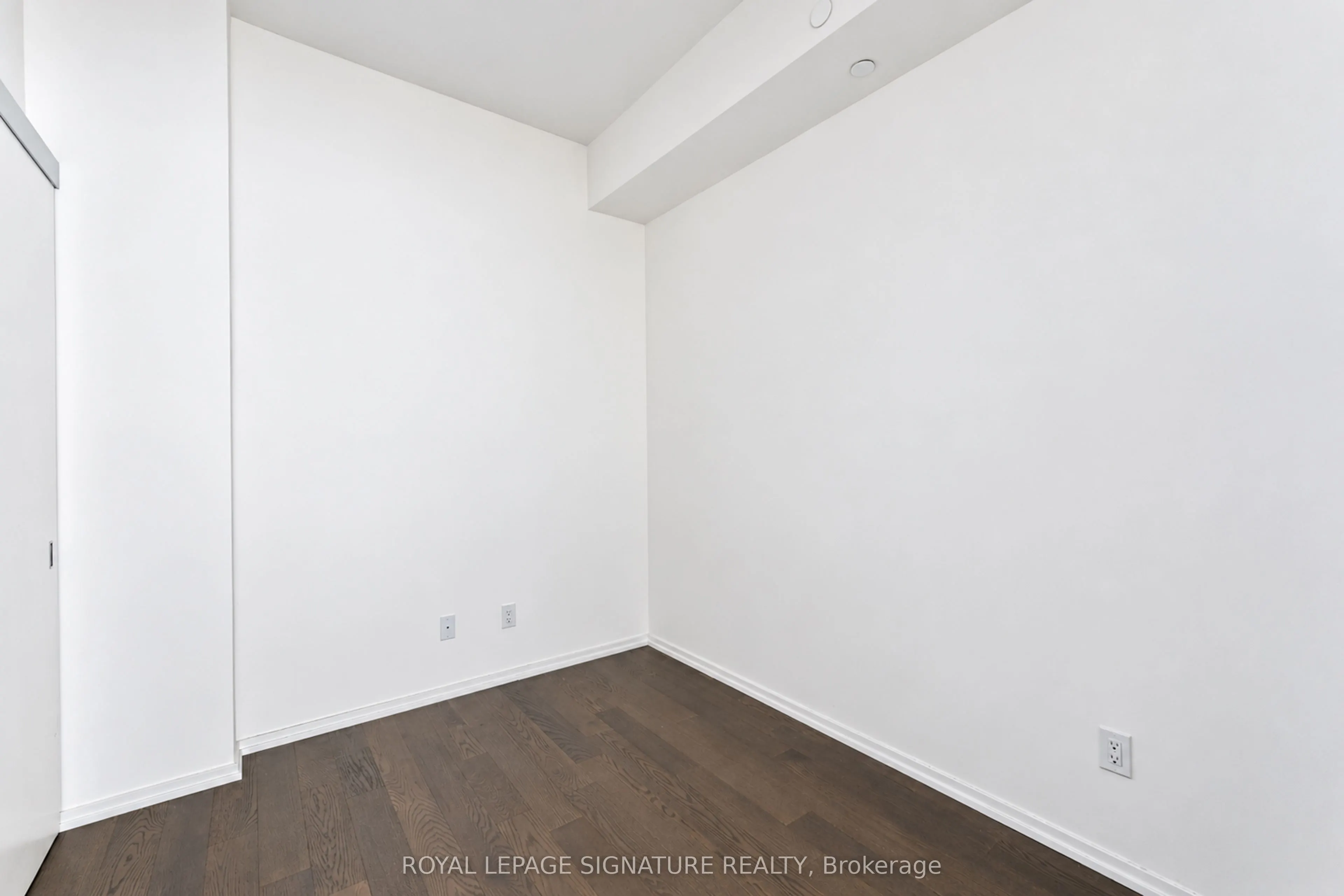 5 Soudan Avenue #1010