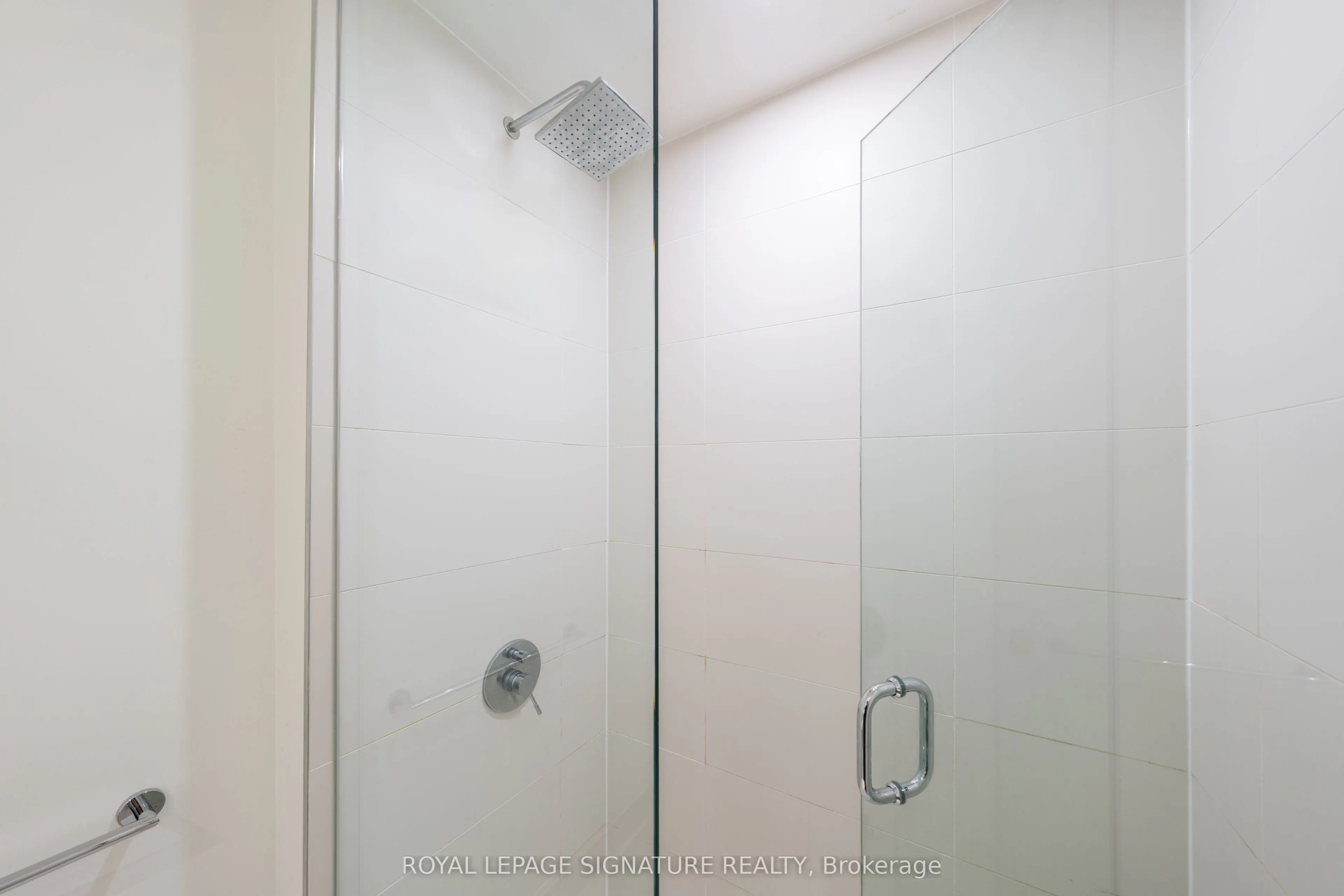 5 Soudan Avenue #1010