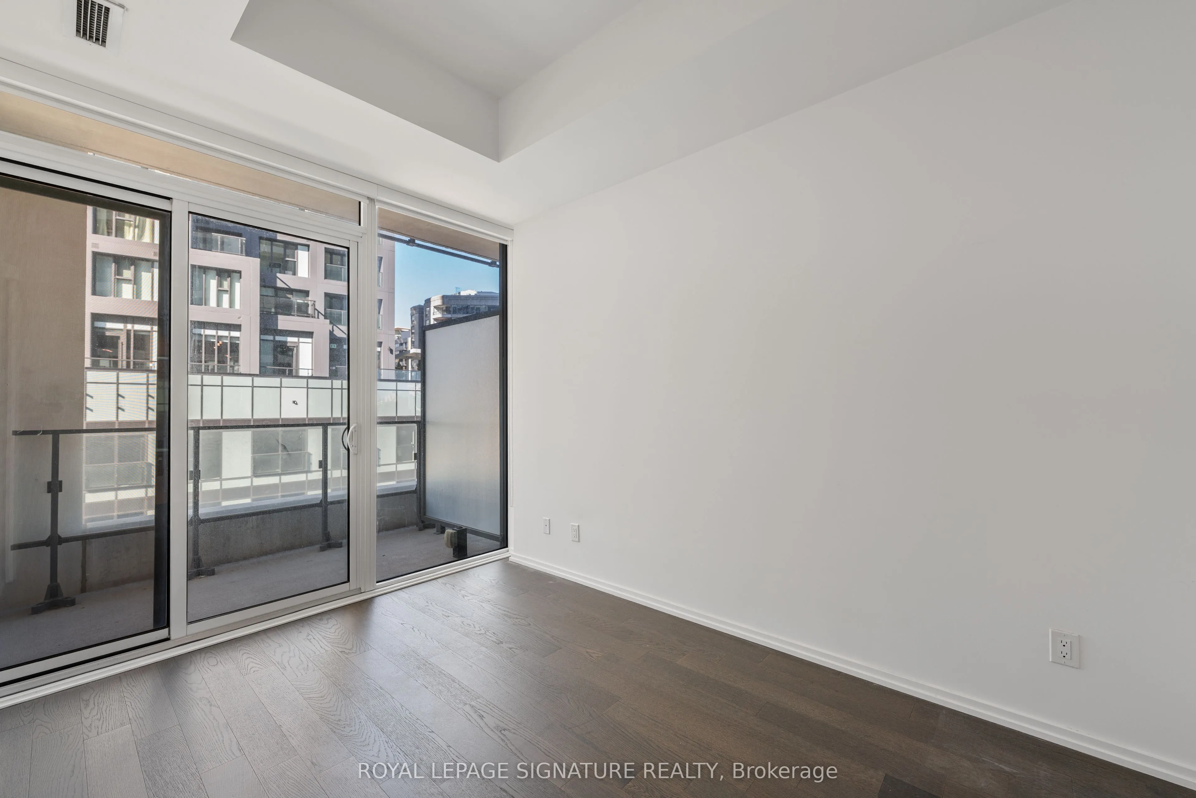 5 Soudan Avenue #1010