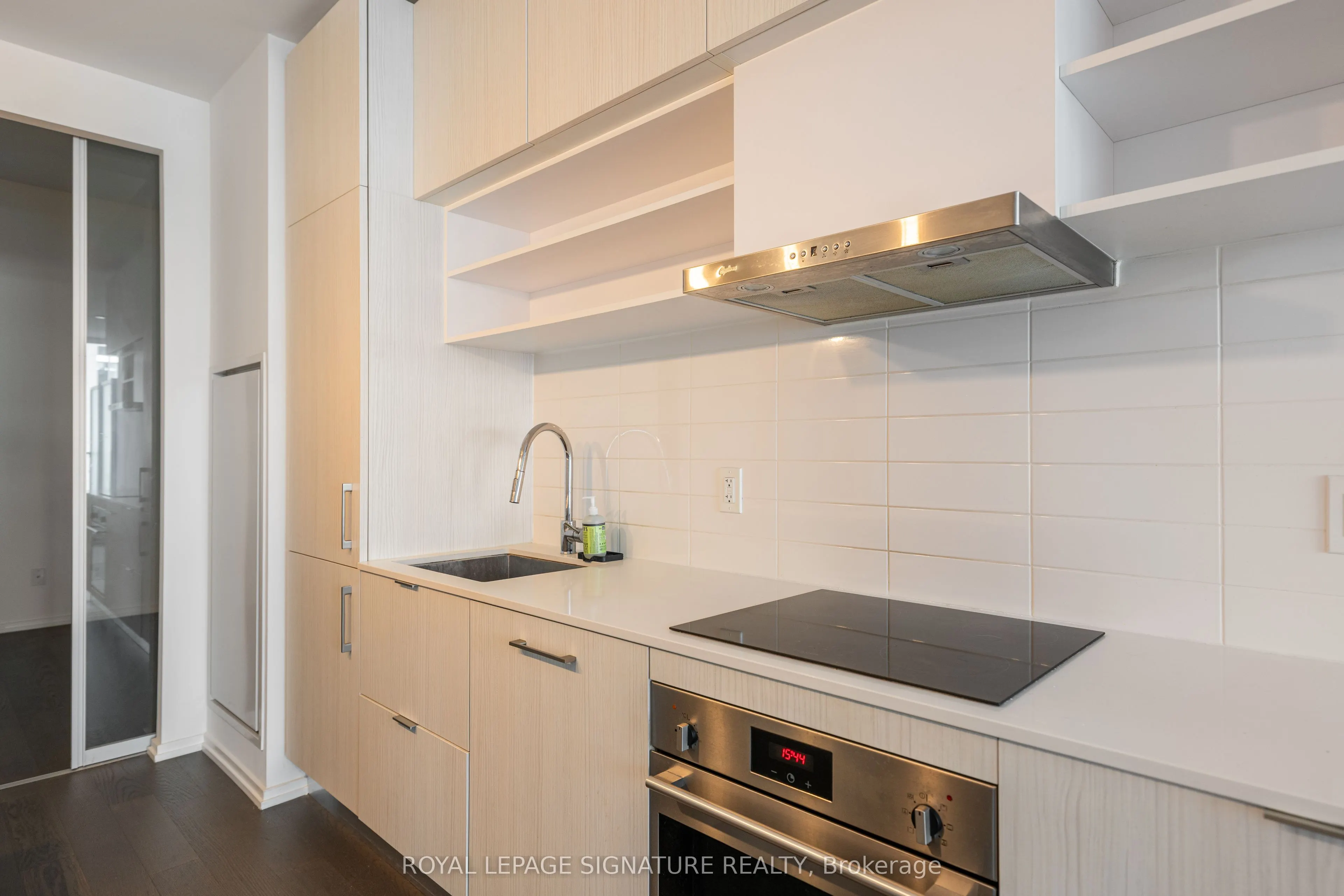 5 Soudan Avenue #1010