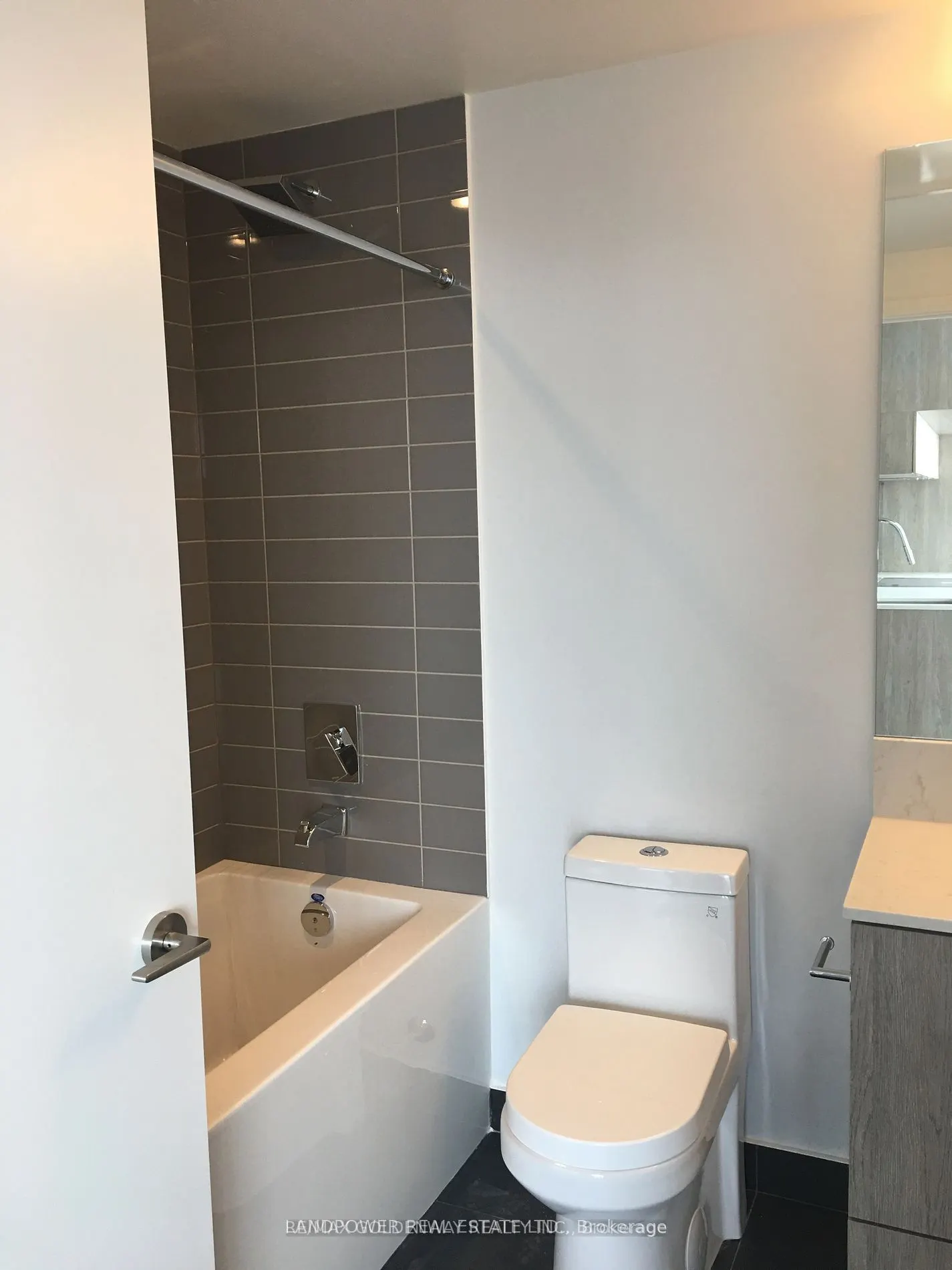 181 Dundas Street E #4910