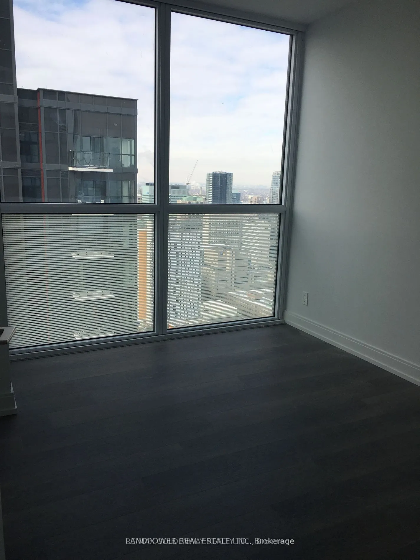 181 Dundas Street E #4910