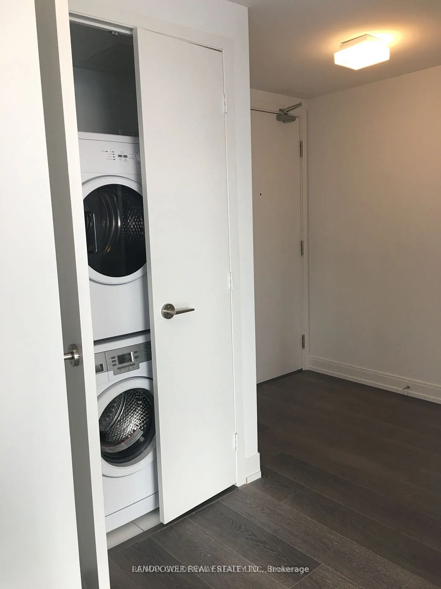 181 Dundas Street E #4910