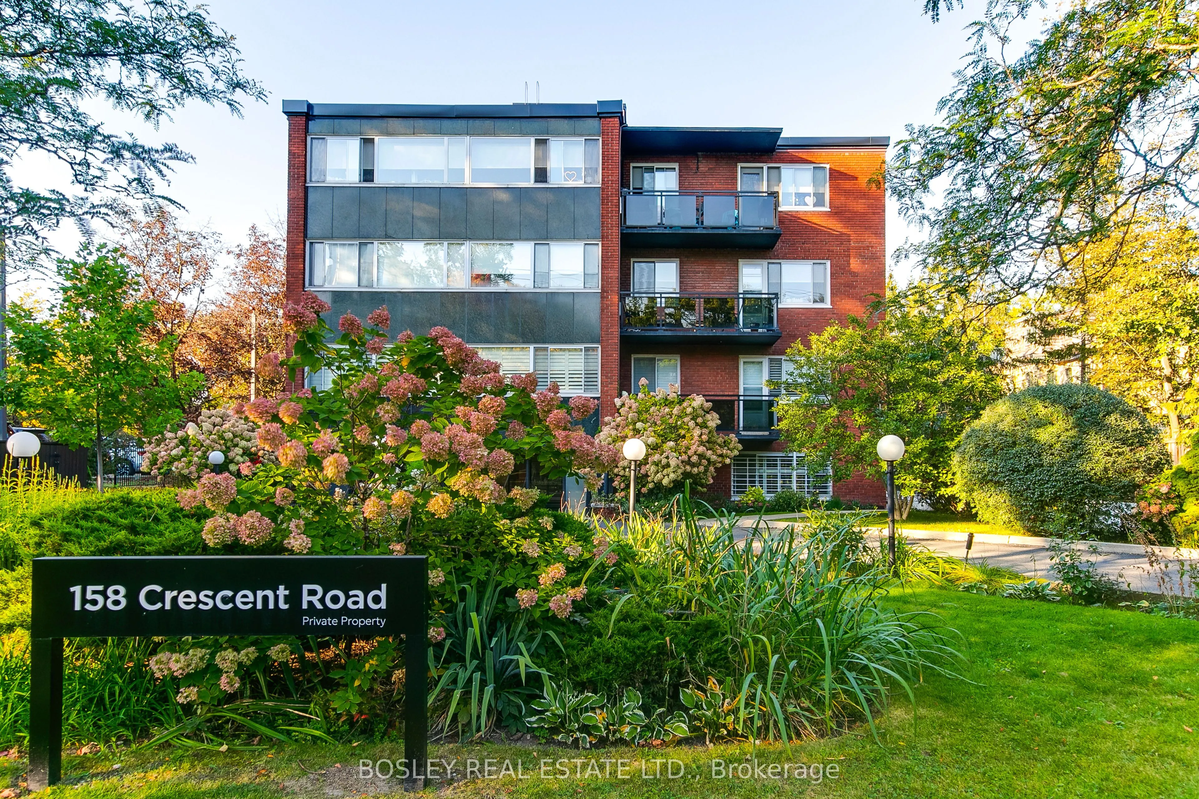 158 Crescent Road #404