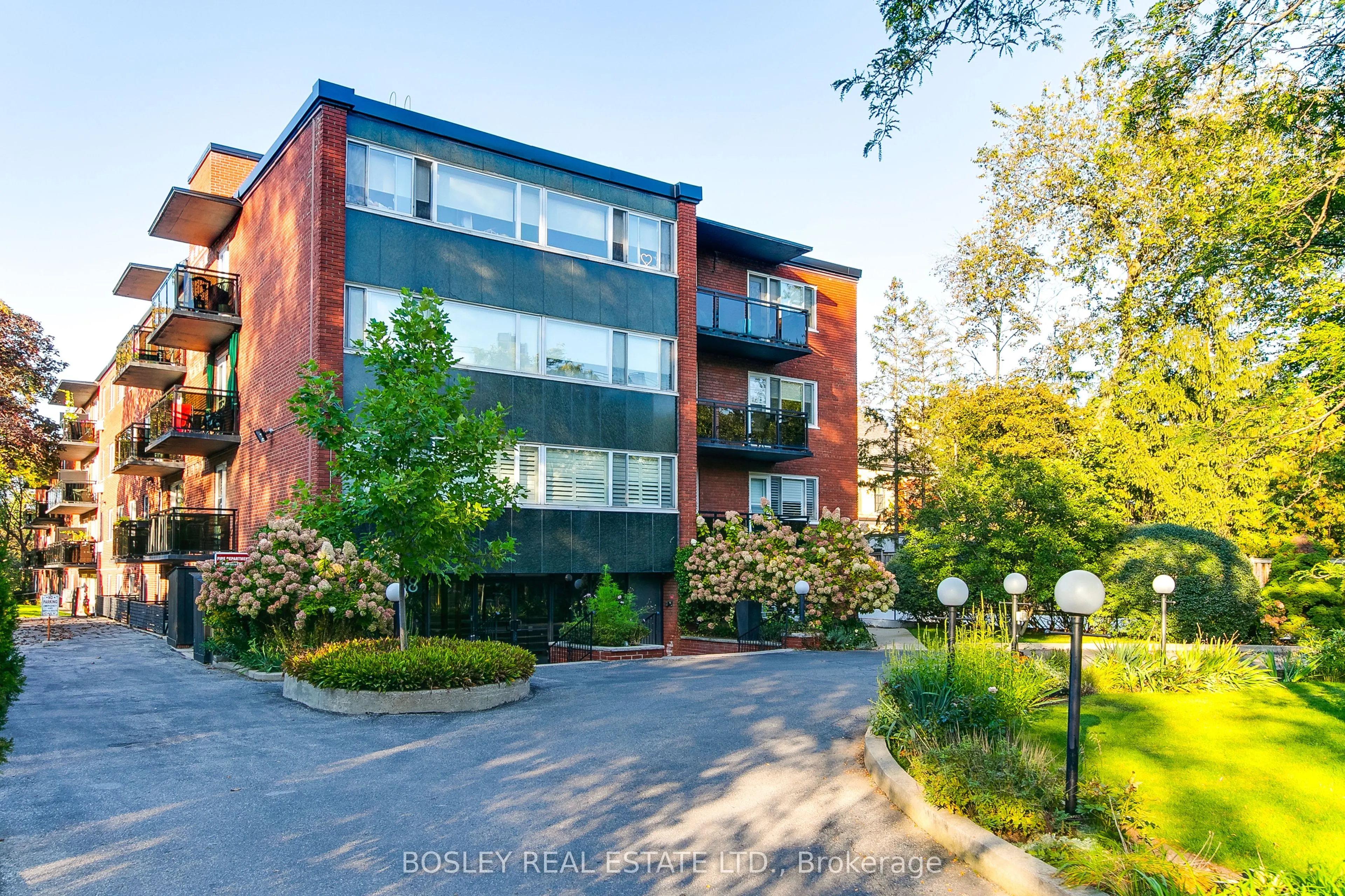 158 Crescent Road #404