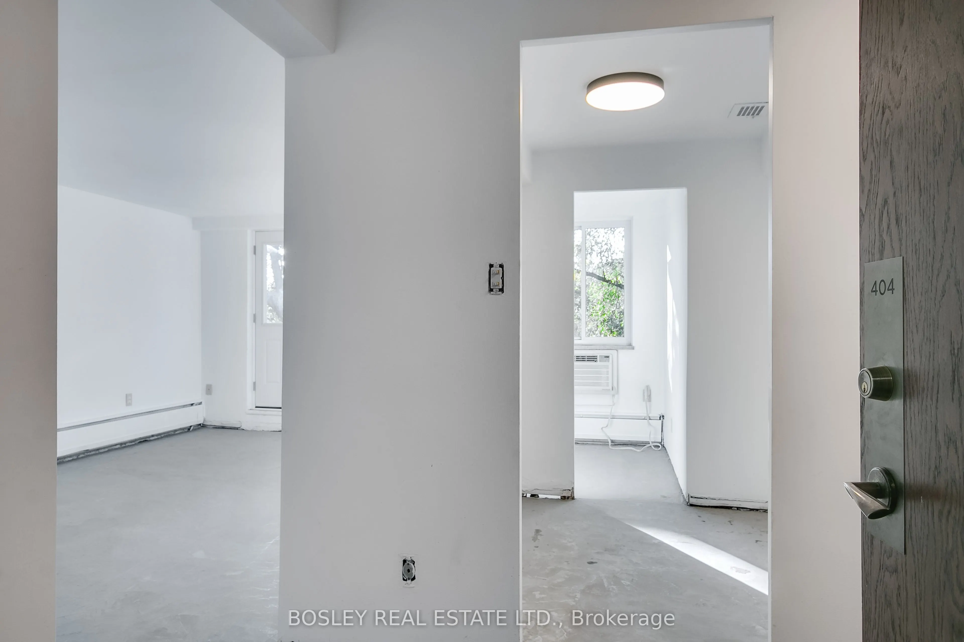 158 Crescent Road #404