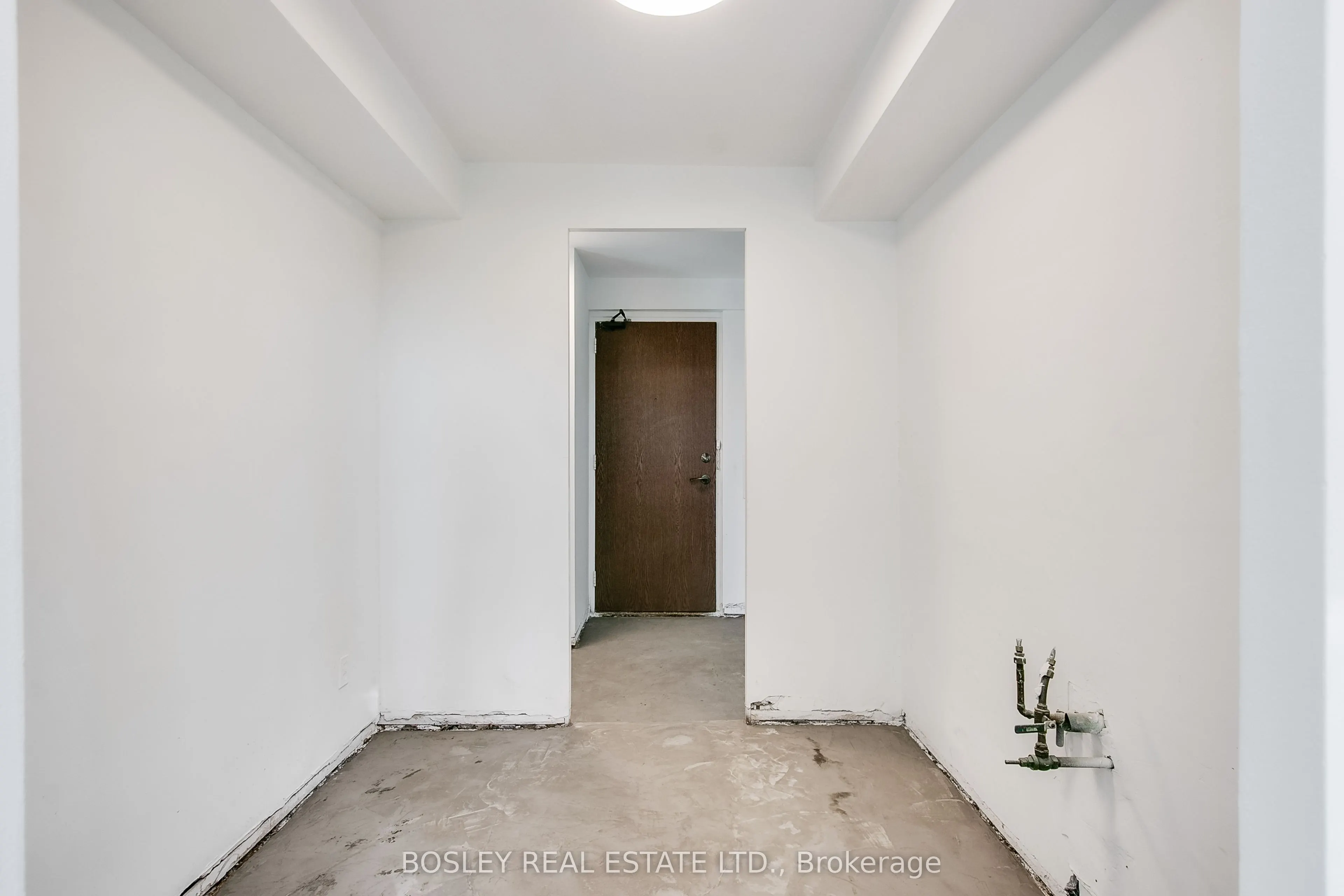 158 Crescent Road #404