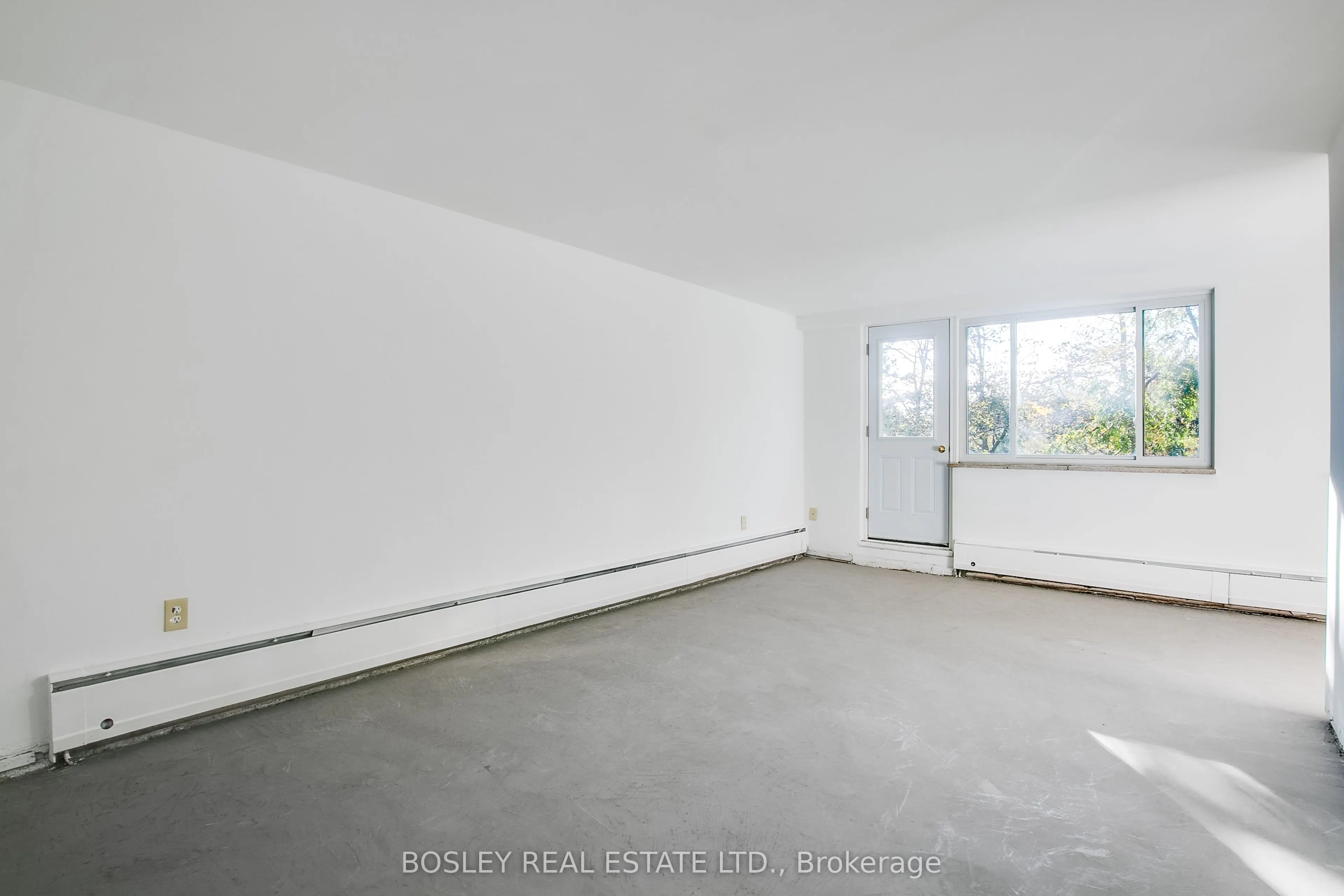 158 Crescent Road #404