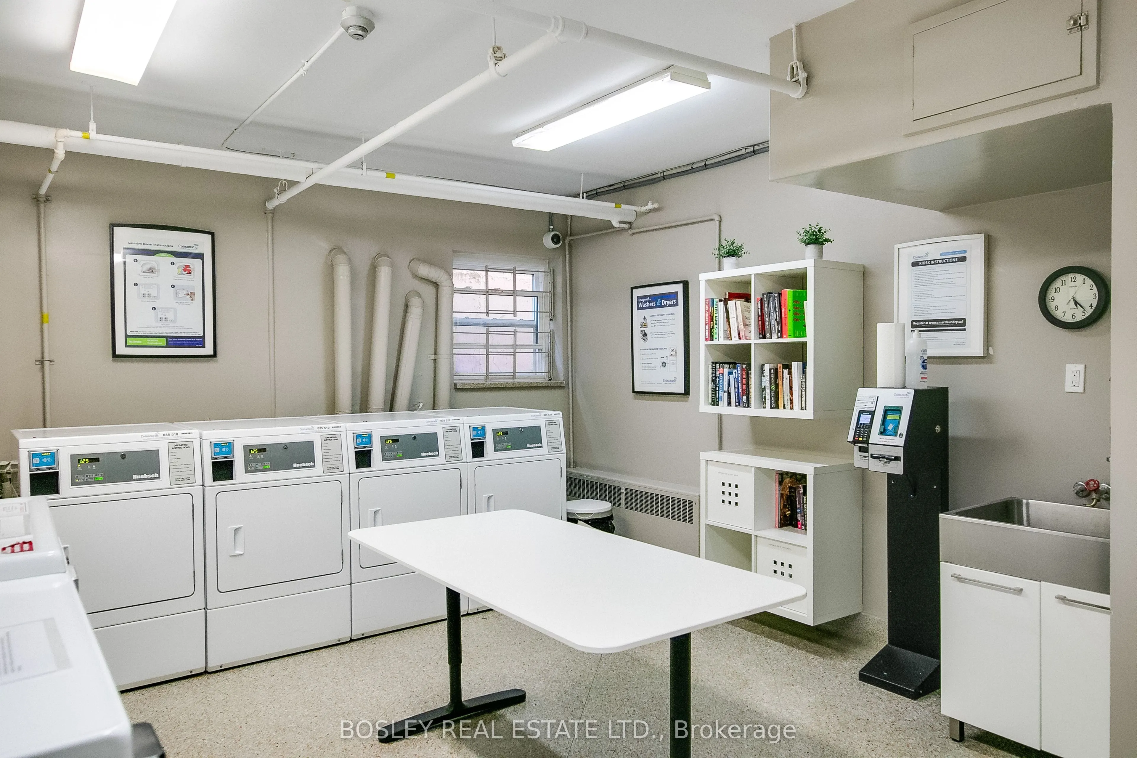 158 Crescent Road #404