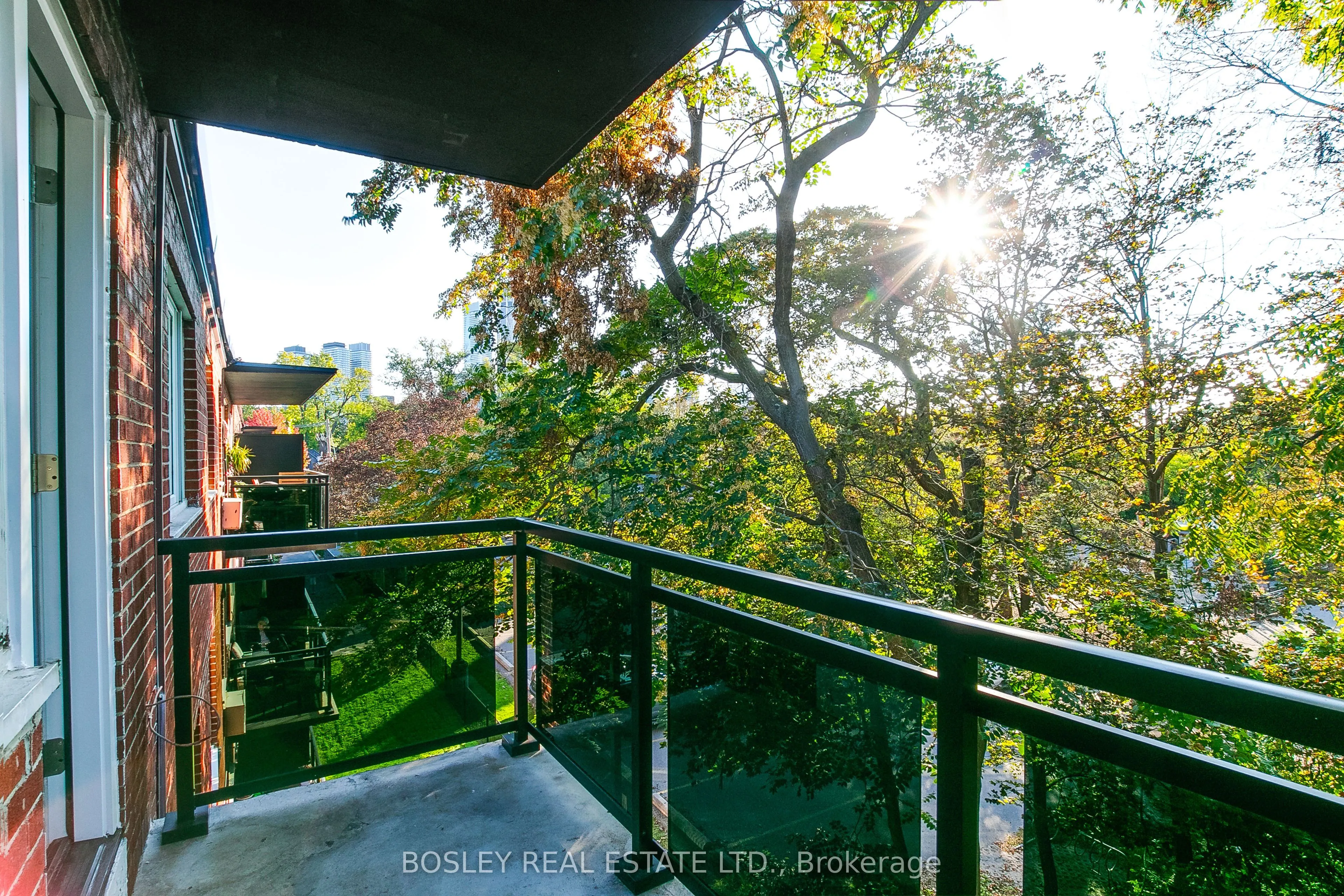 158 Crescent Road #404