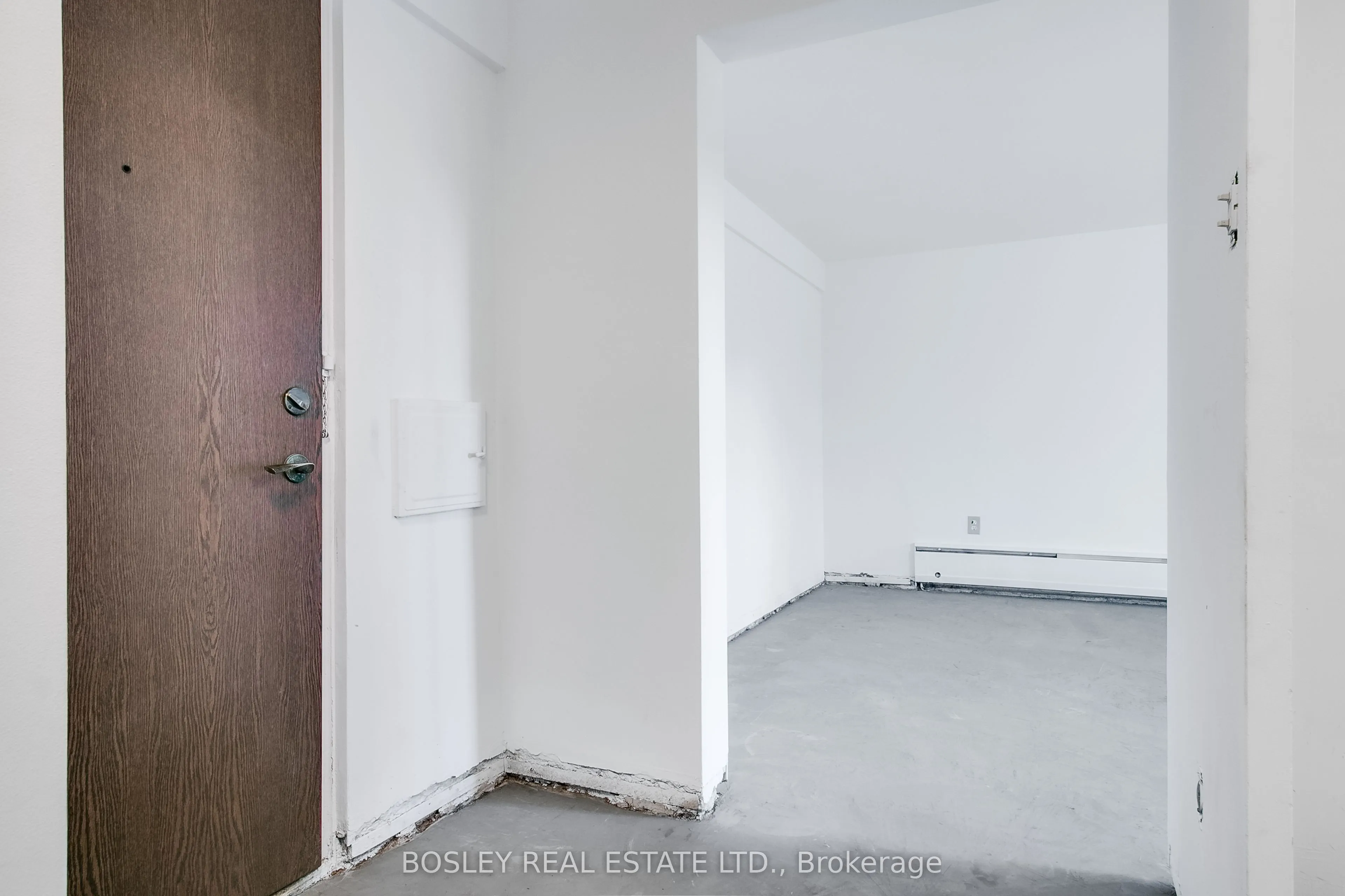 158 Crescent Road #404