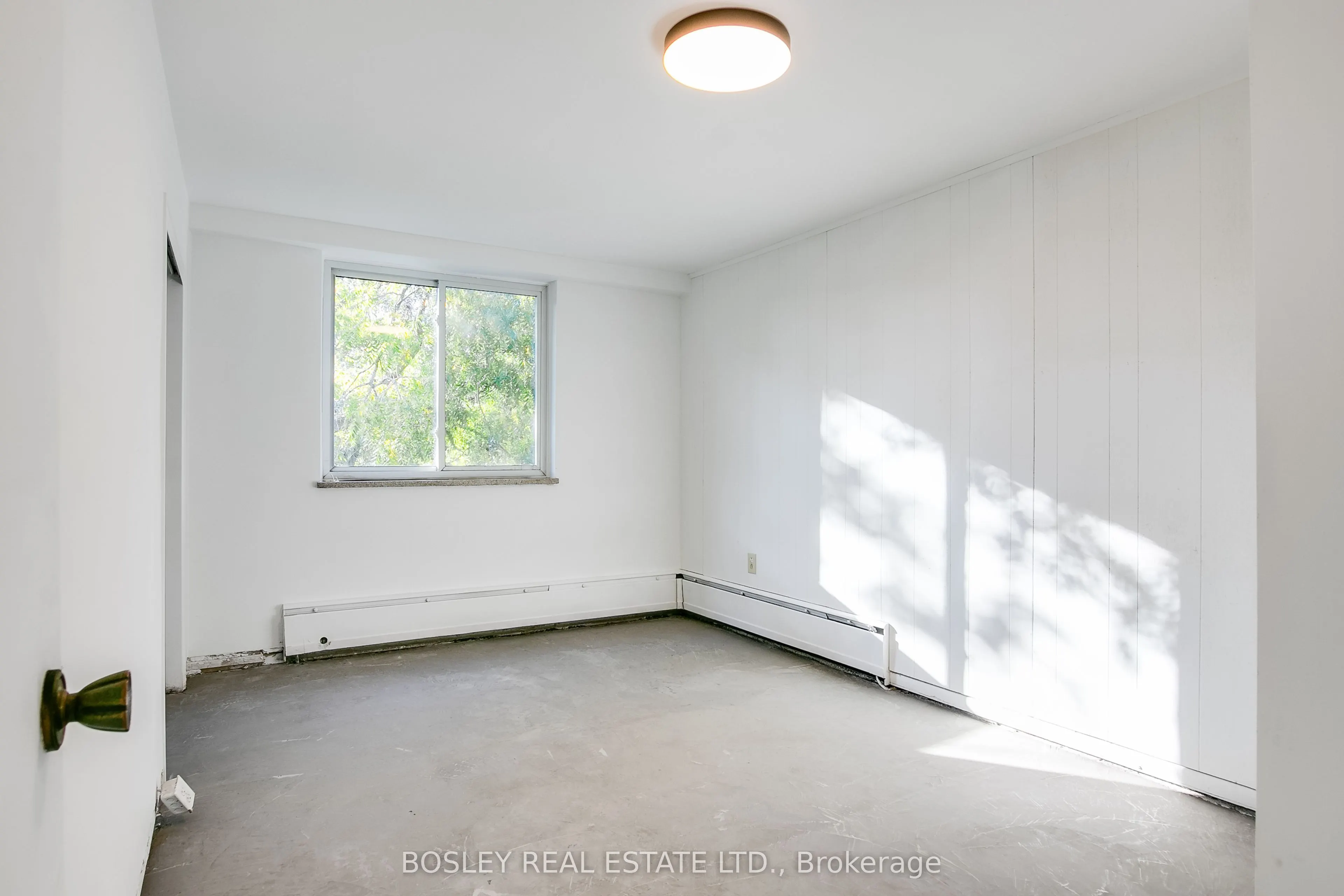 158 Crescent Road #404