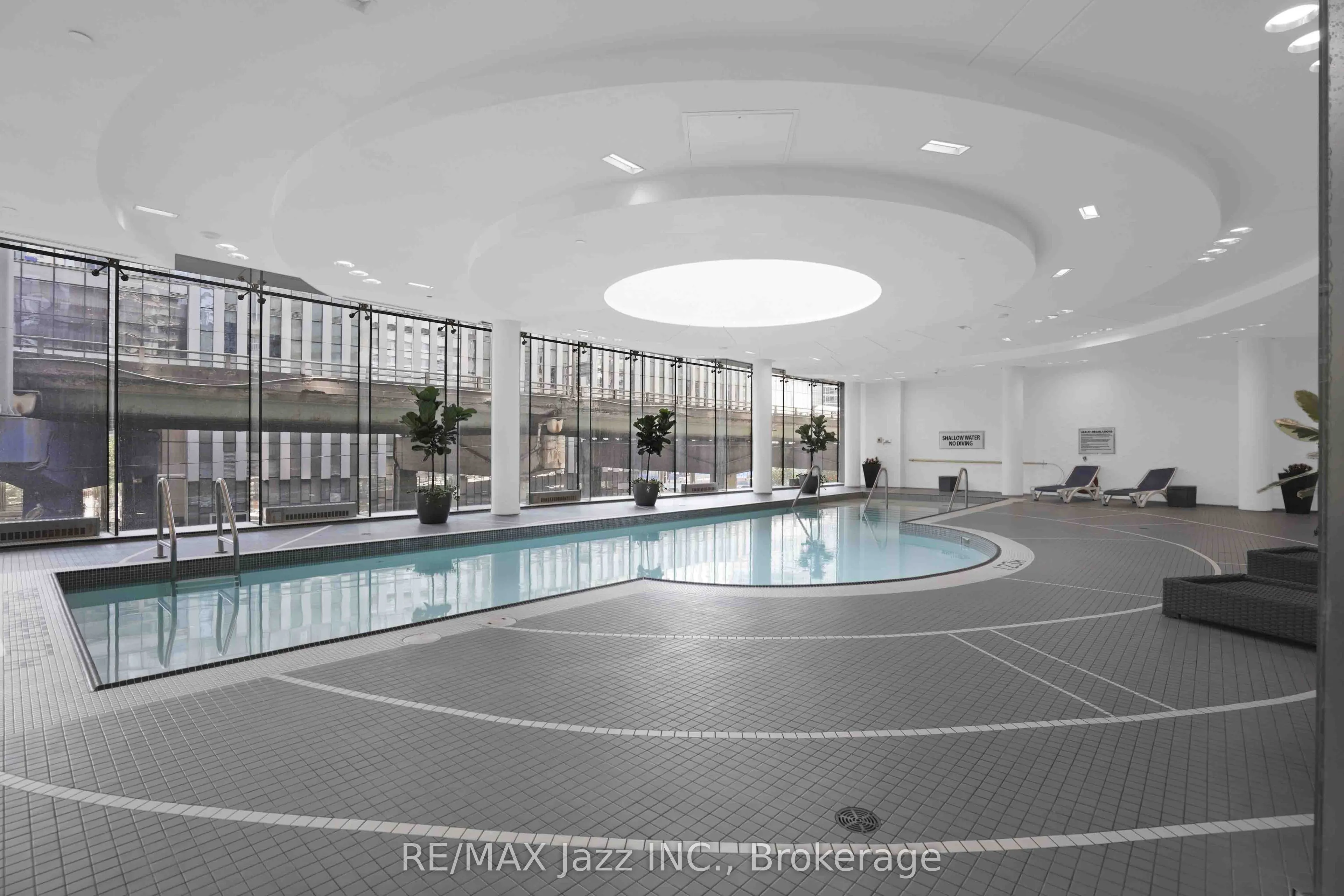14 York Street #3808
