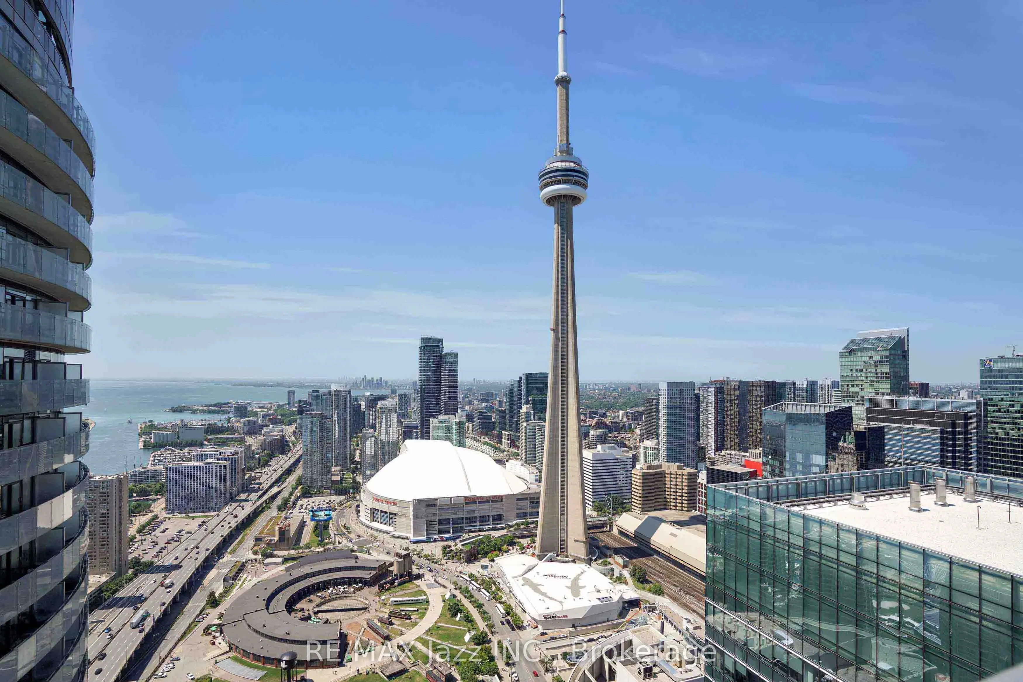 14 York Street #3808