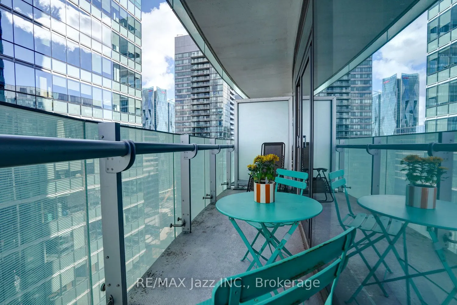 14 York Street #3808