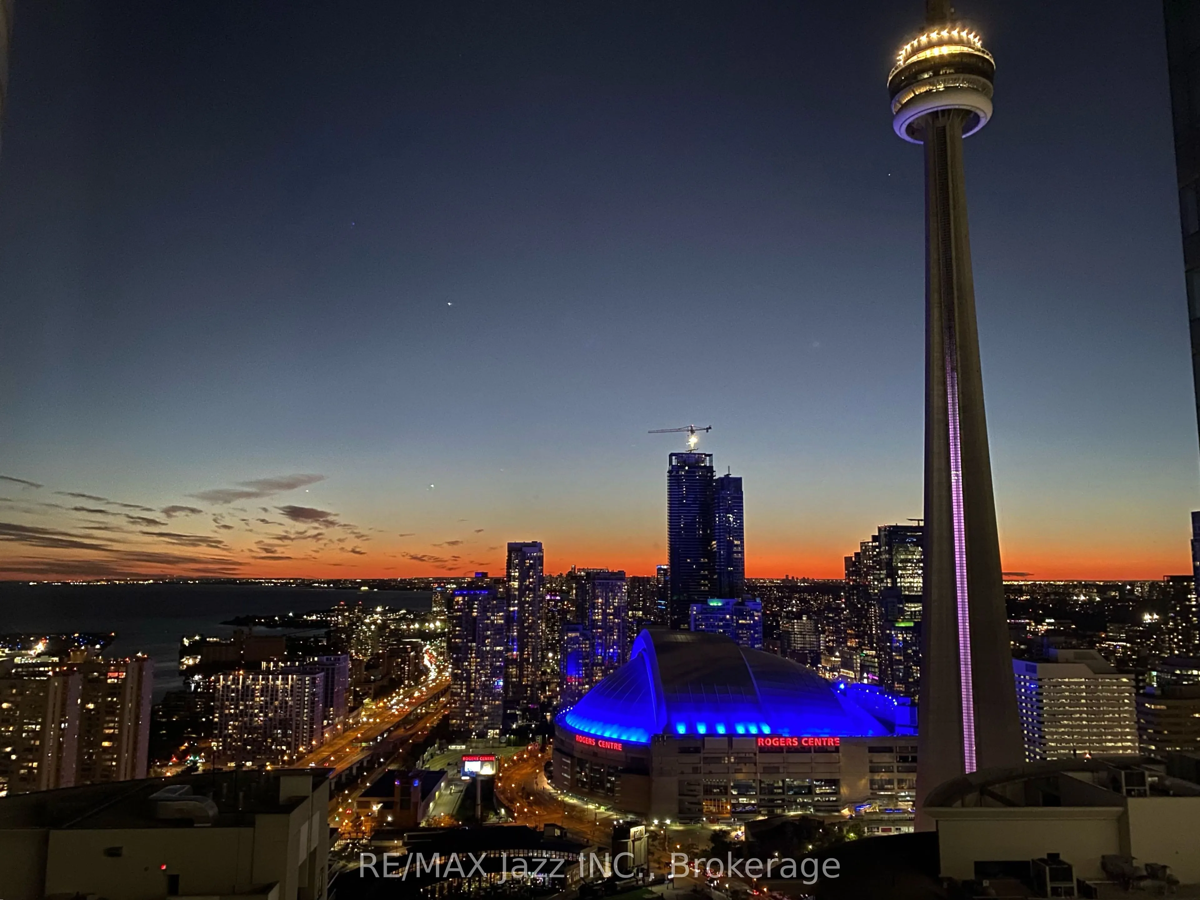 14 York Street #3808