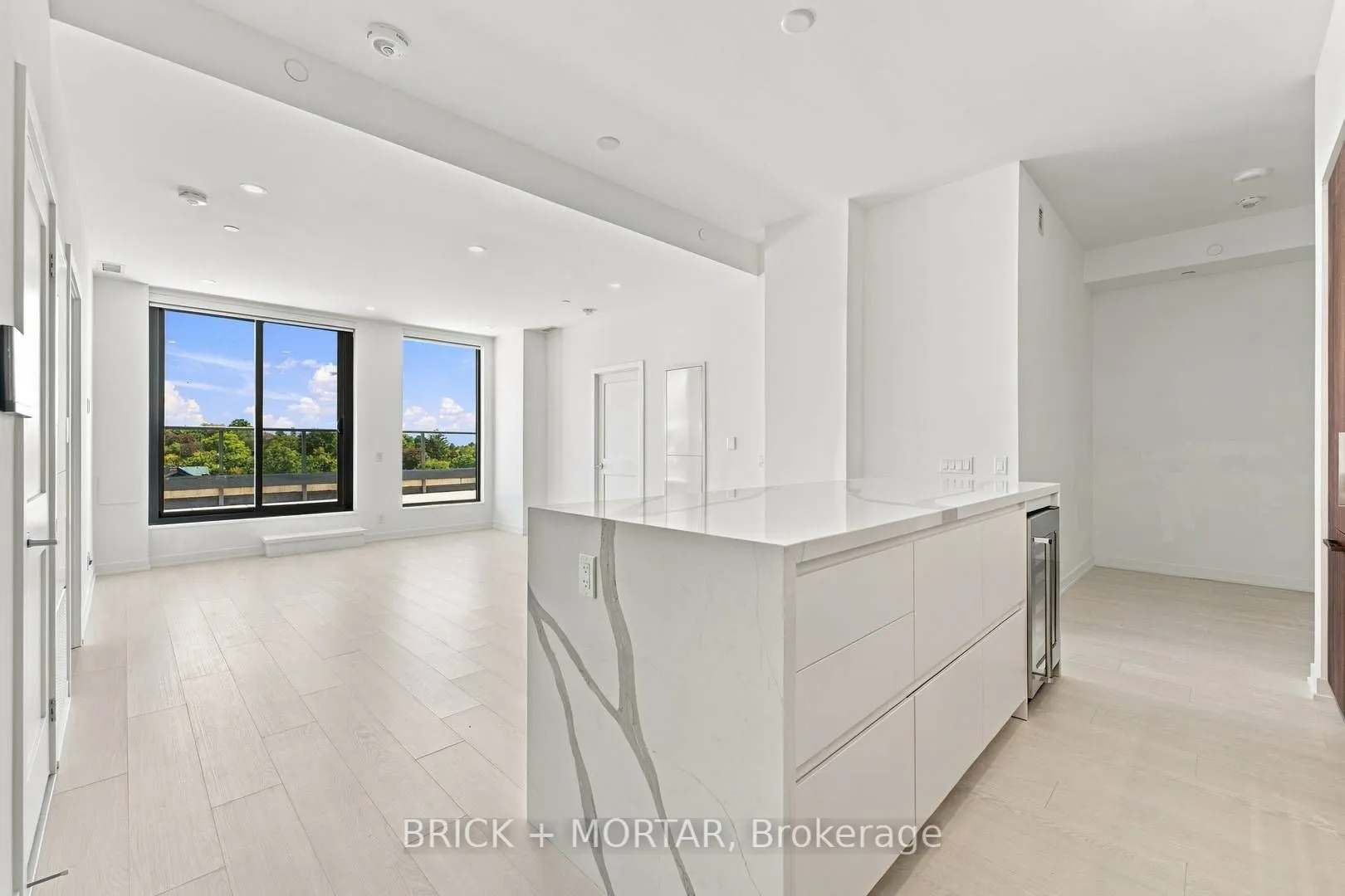 1 Hillsdale Avenue W #704