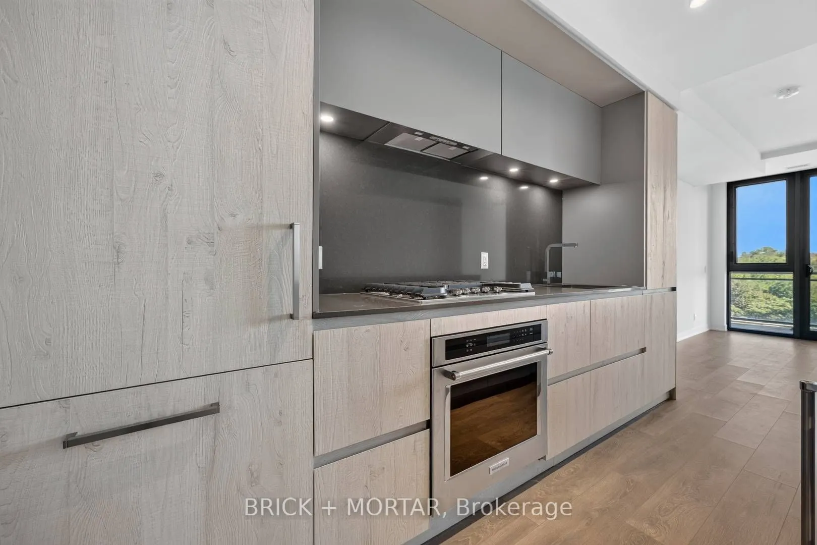 1 Hillsdale Avenue W #607