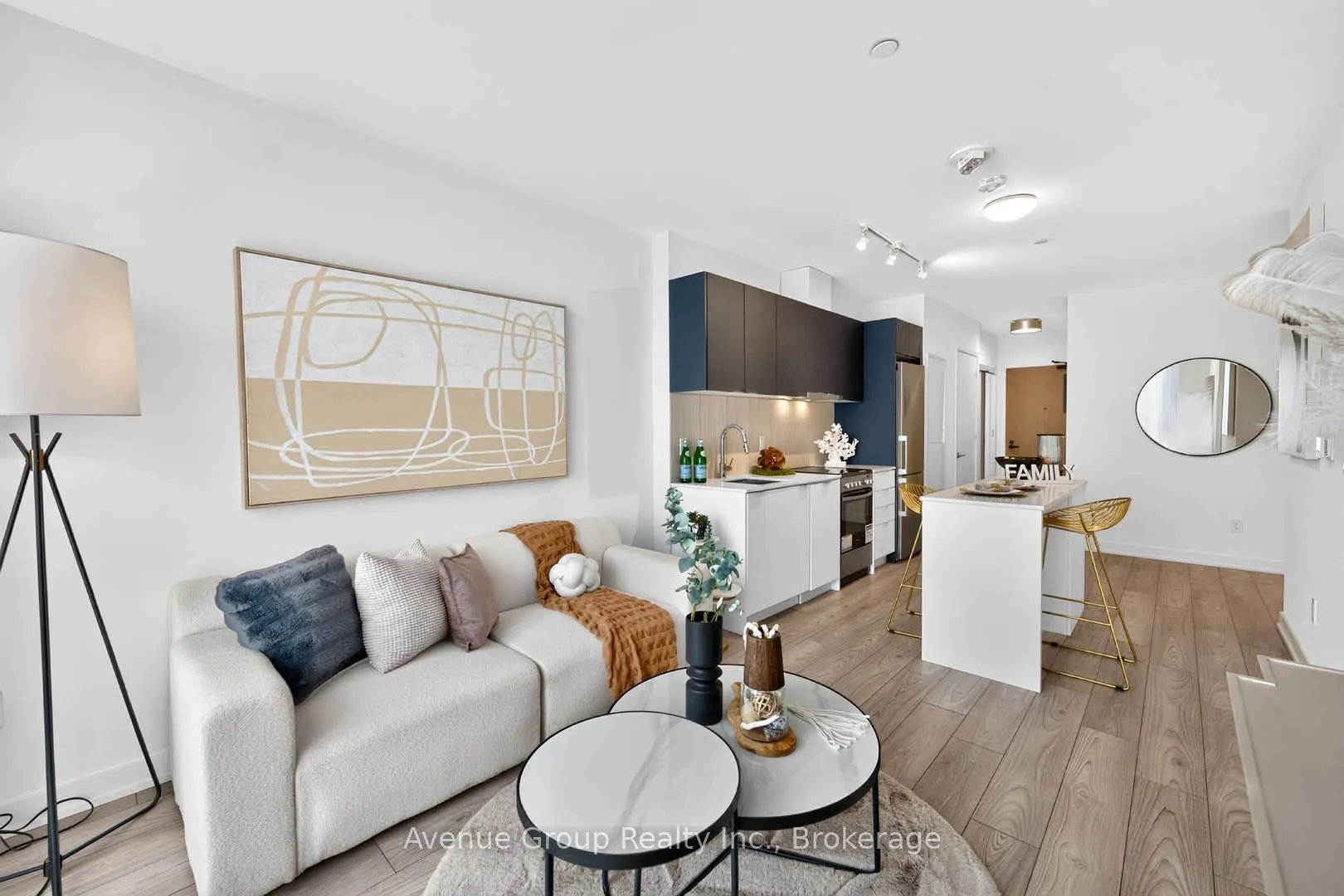 8 Tippett Road #616