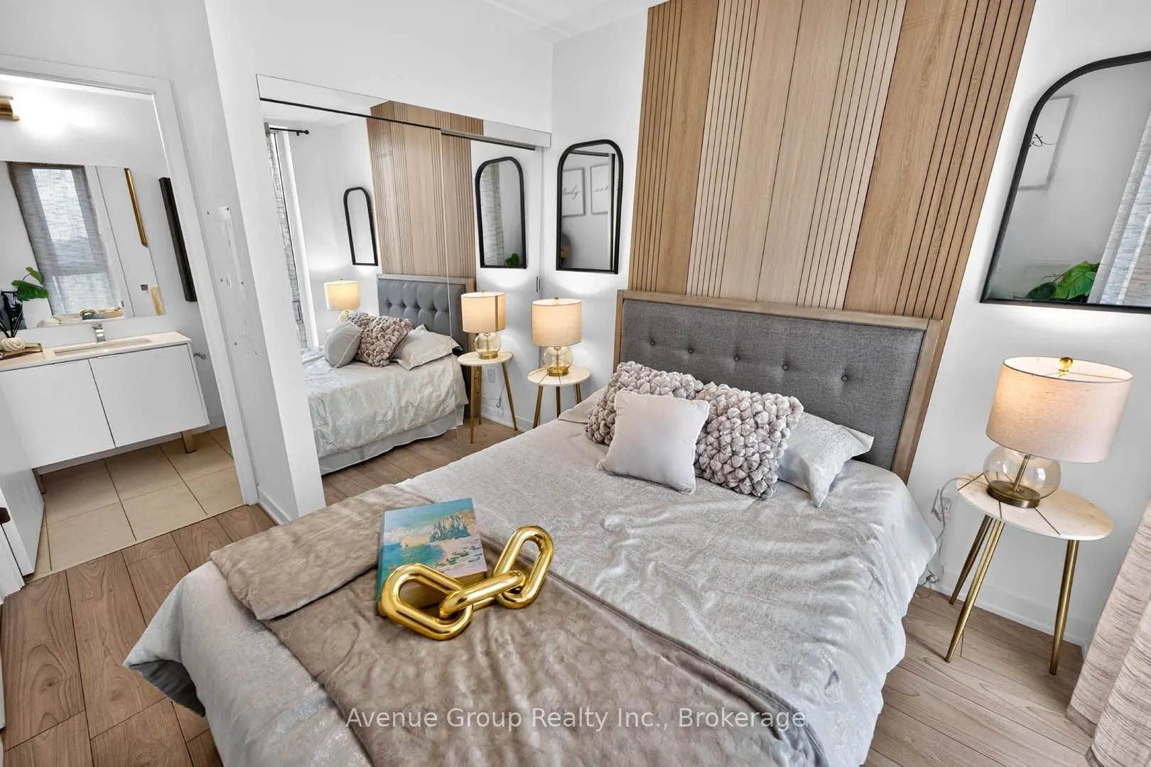 8 Tippett Road #616