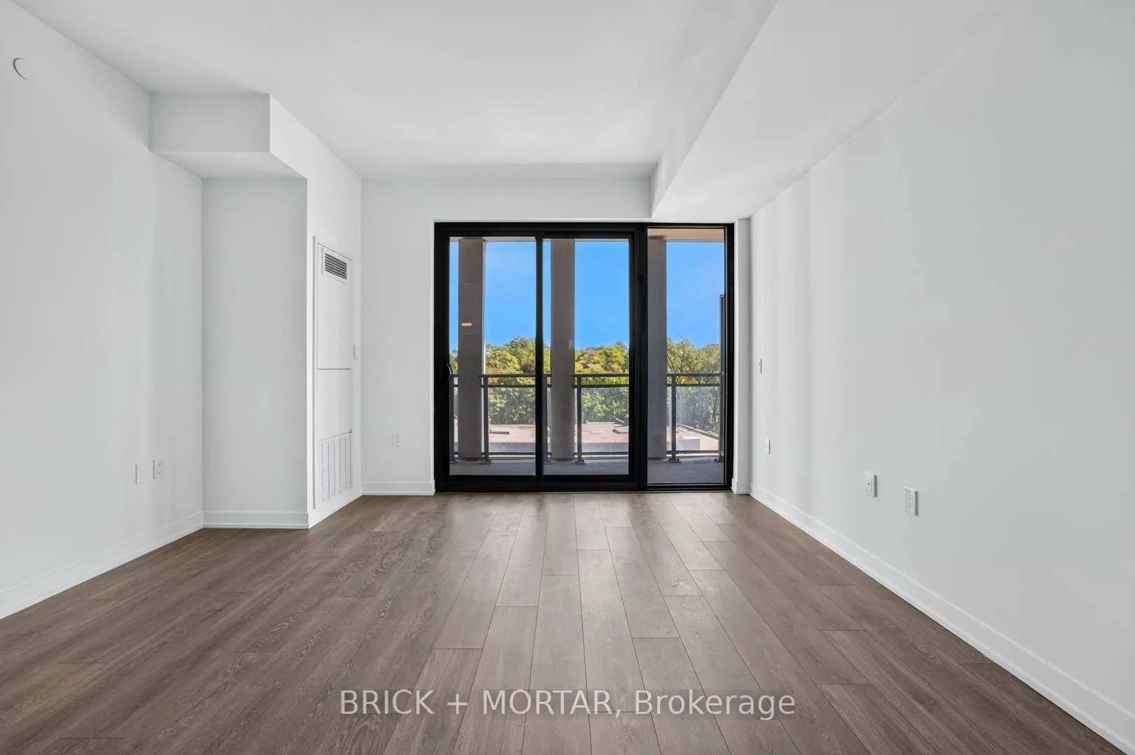 1 Hillsdale Avenue W #405