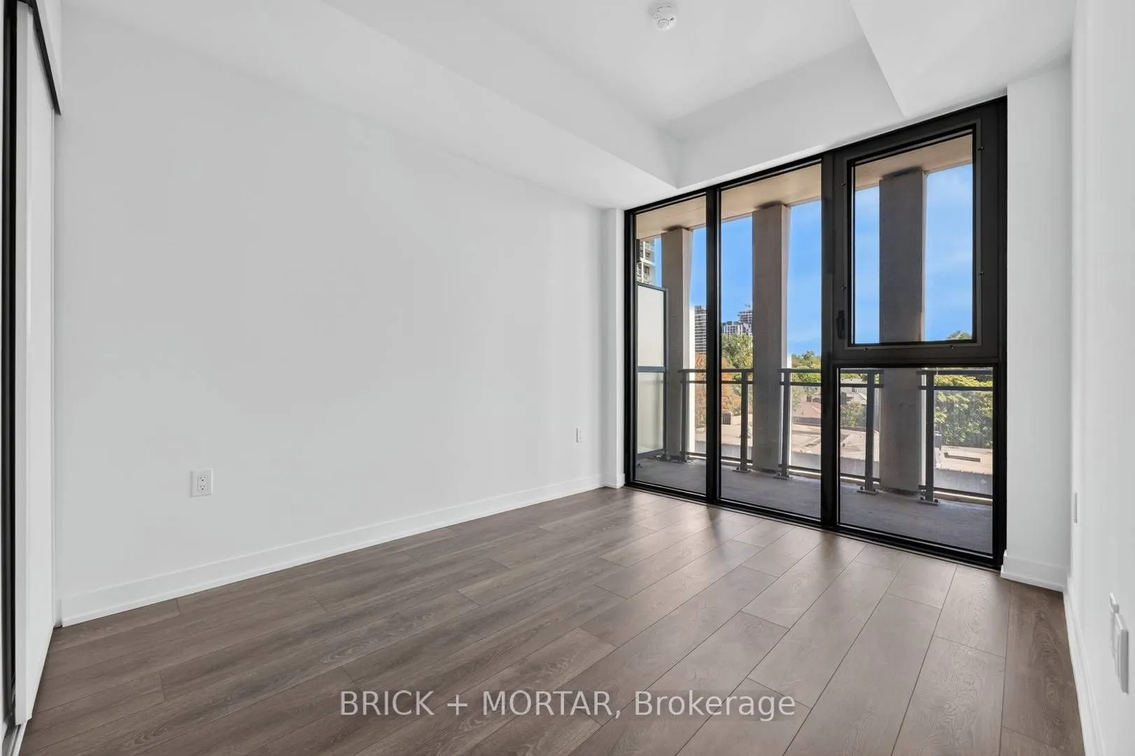 1 Hillsdale Avenue W #405