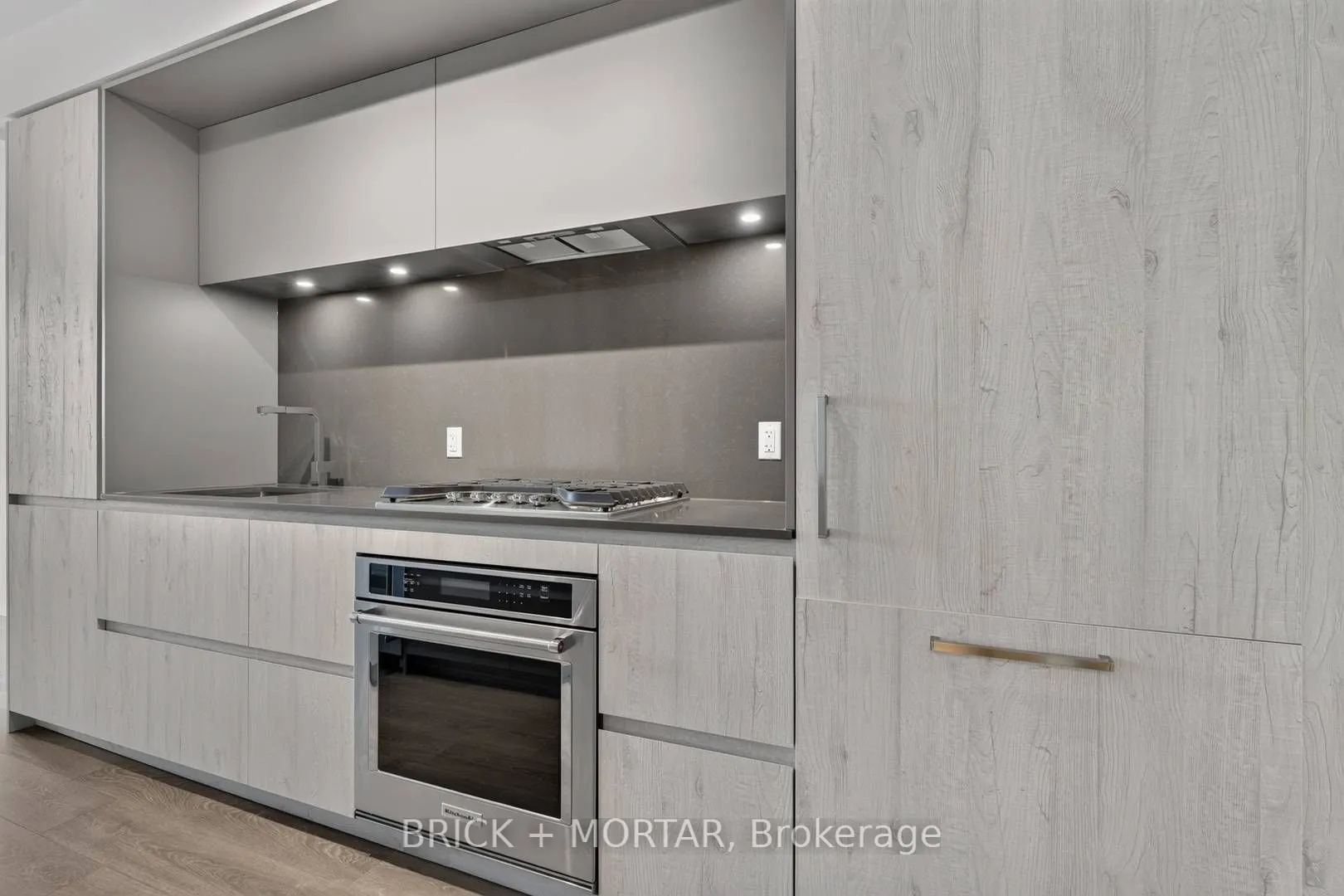 1 Hillsdale Avenue W #405
