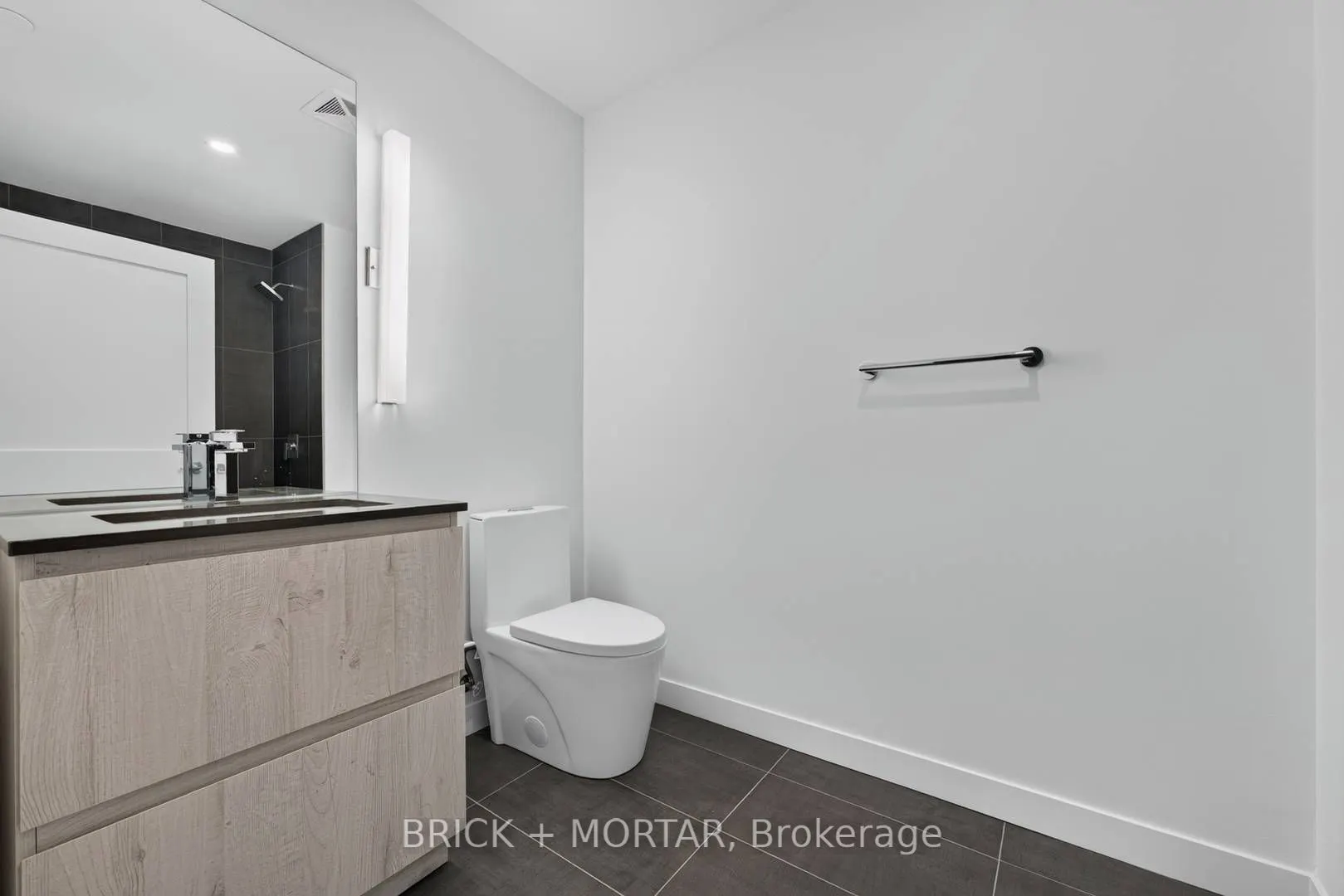 1 Hillsdale Avenue W #405