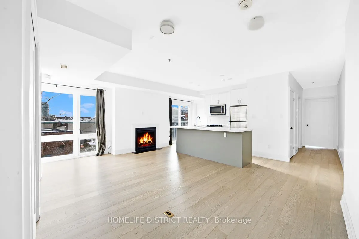 243 Niagara Street #200