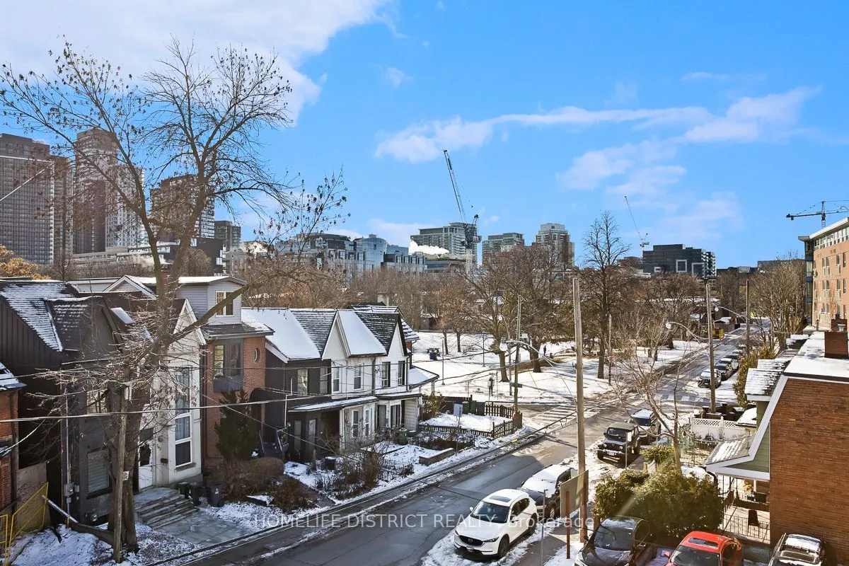243 Niagara Street #200