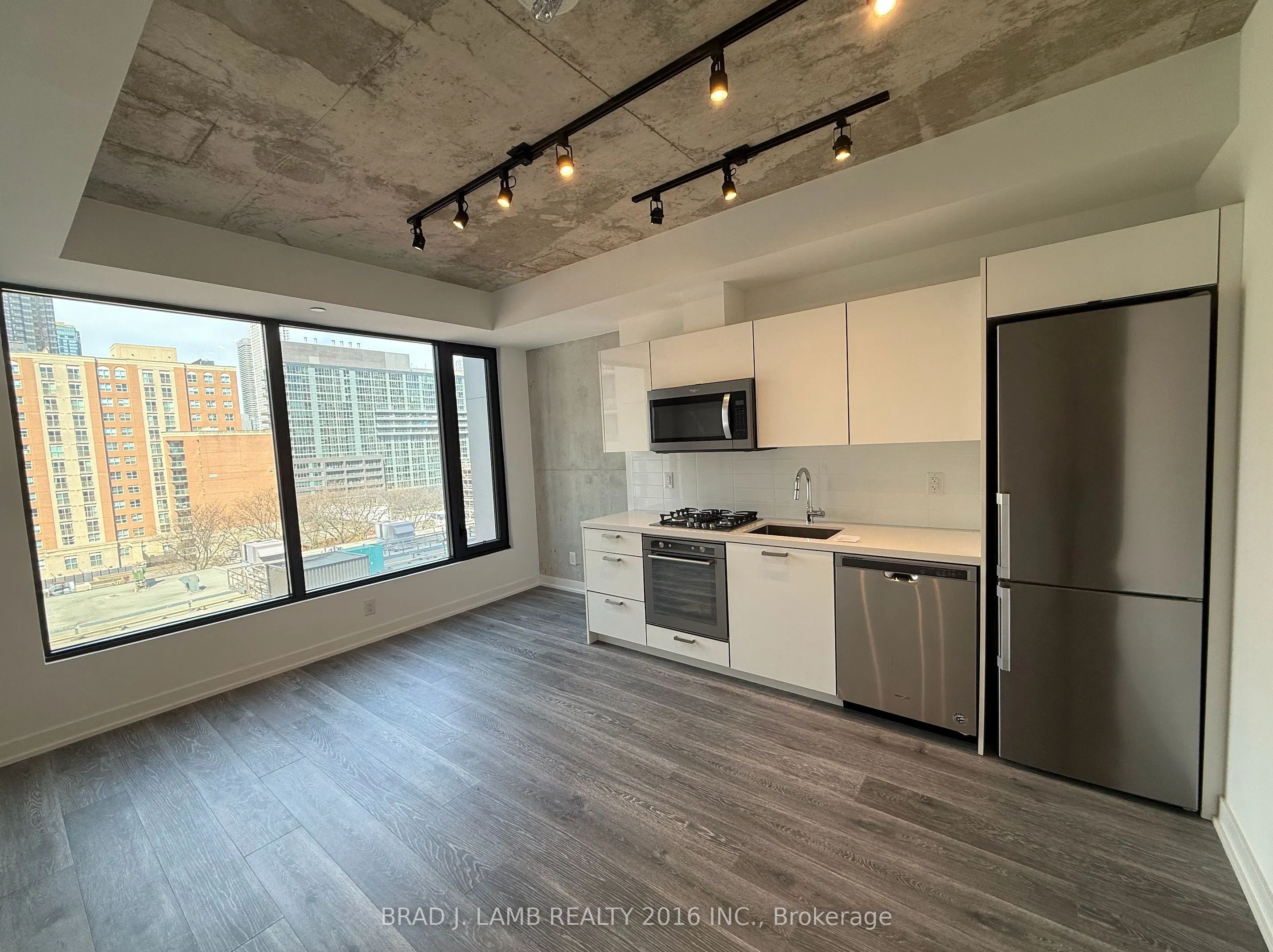 55 Ontario Street #518