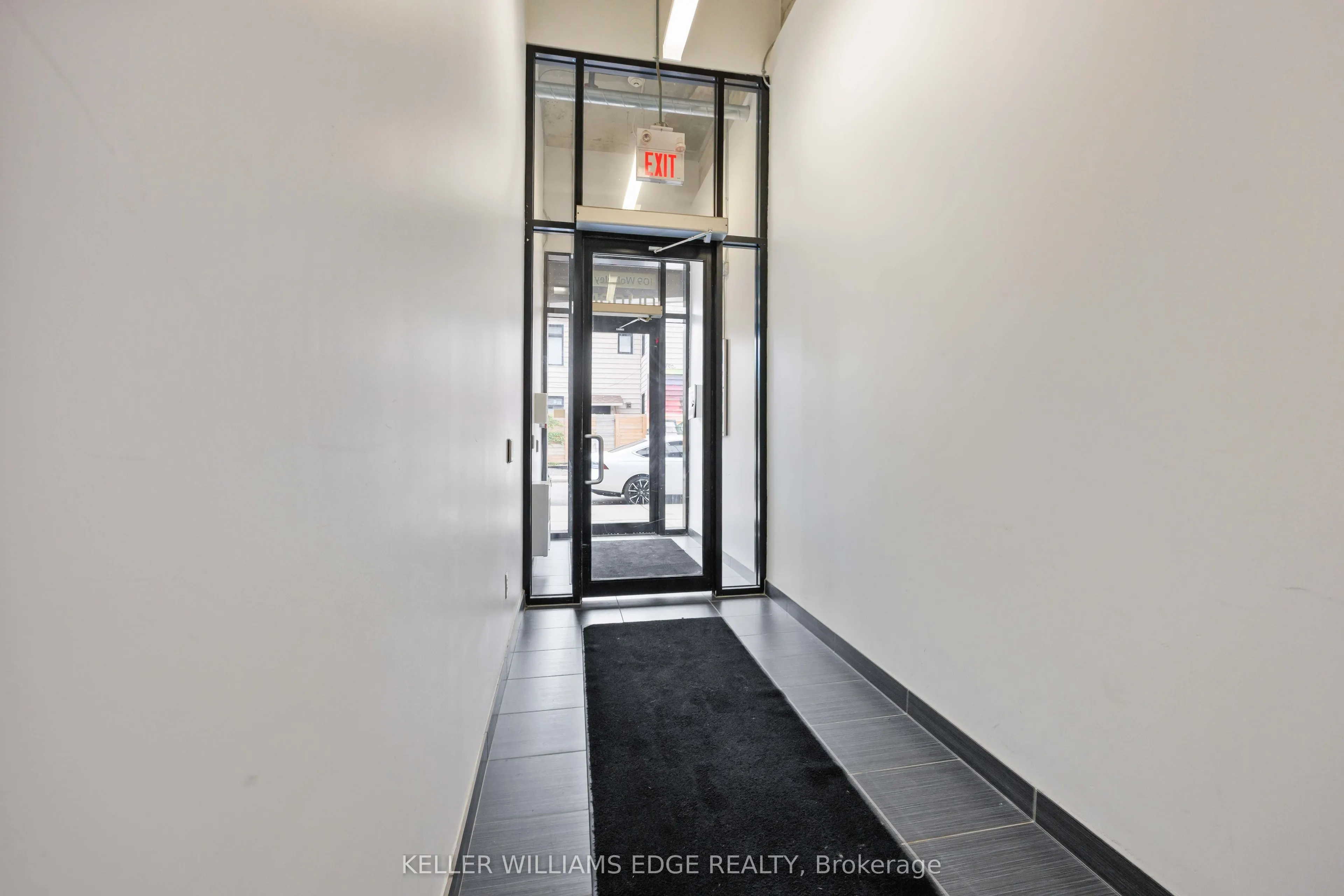 109 Wolseley Street E #204