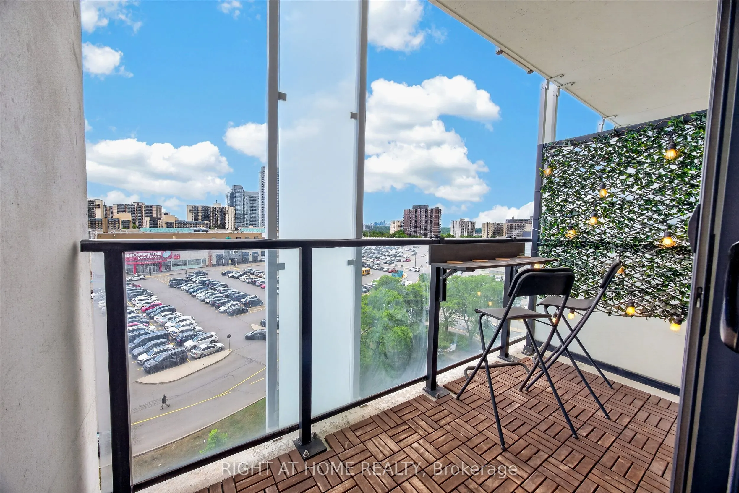 128 Fairview Mall Drive #712
