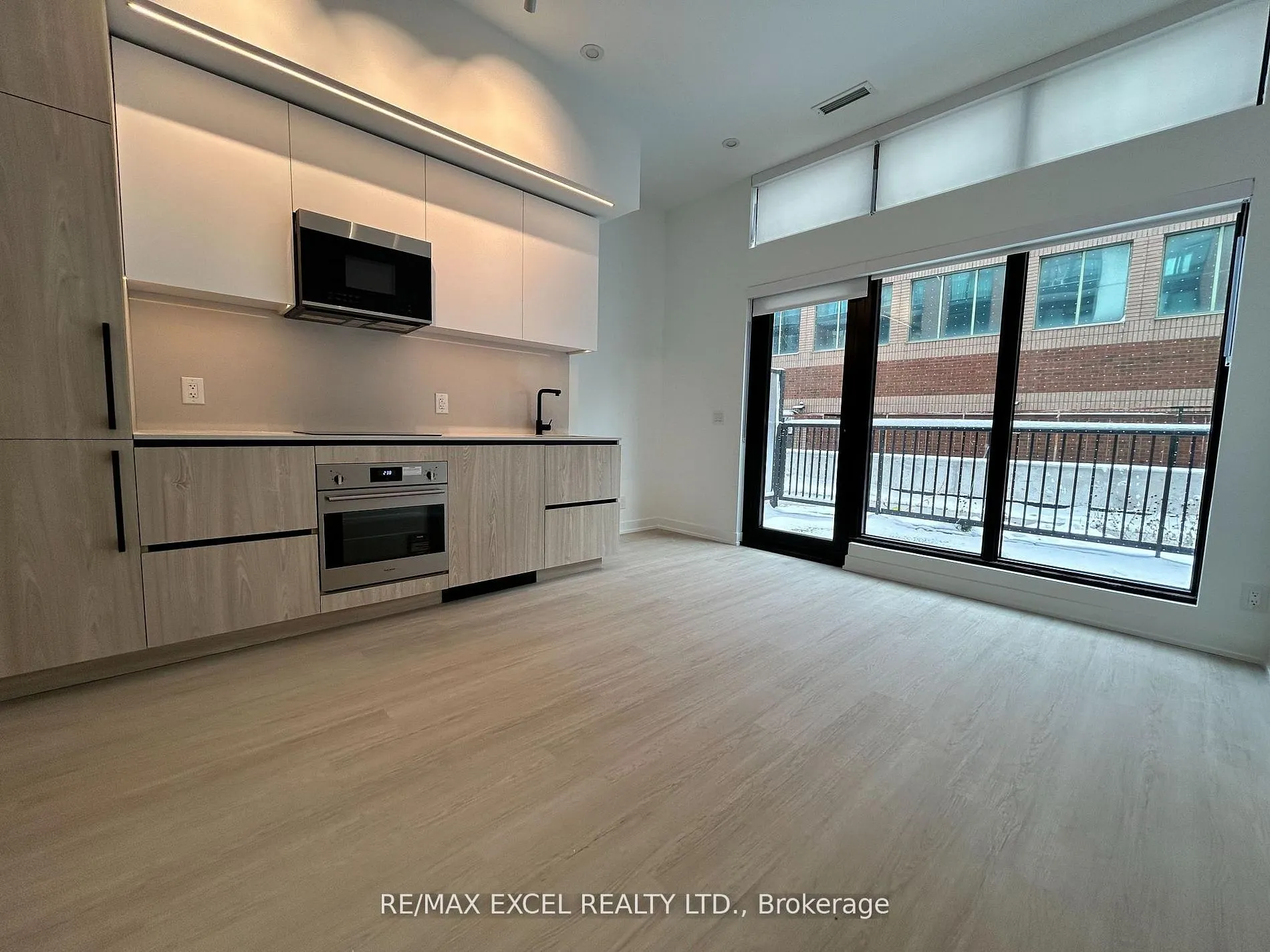 699 Sheppard Avenue E #109