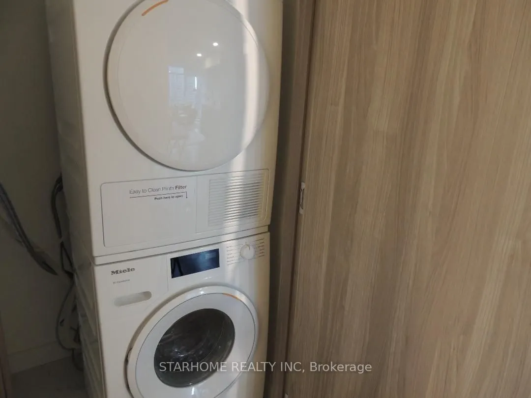 1 Concord Cityplace Way #2015