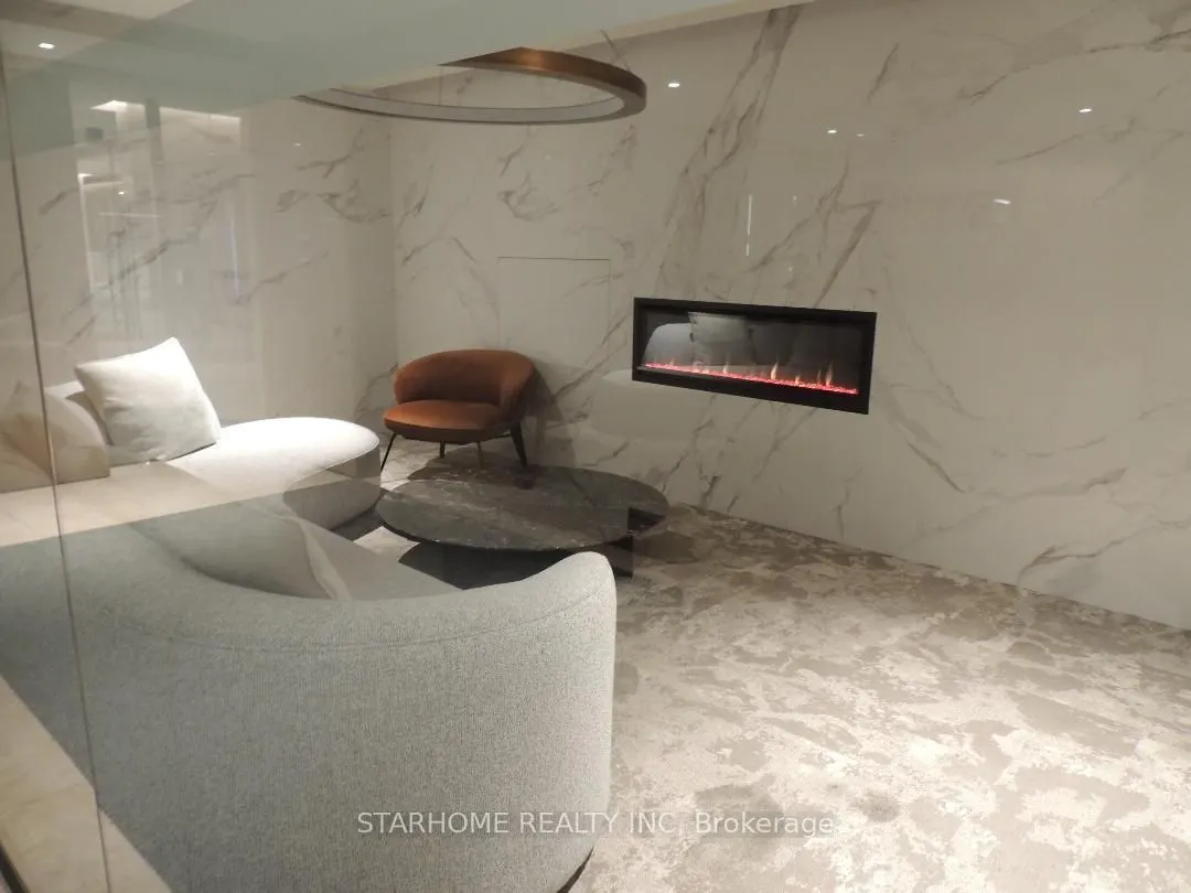 1 Concord Cityplace Way #2015