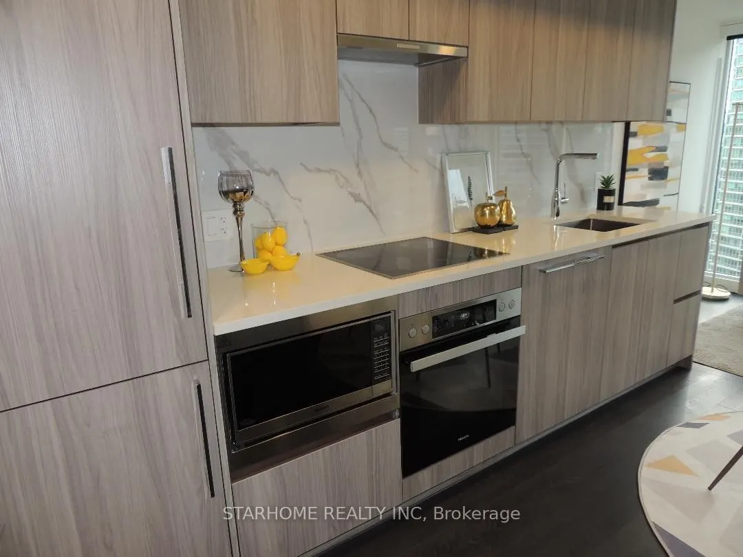 1 Concord Cityplace Way #2015