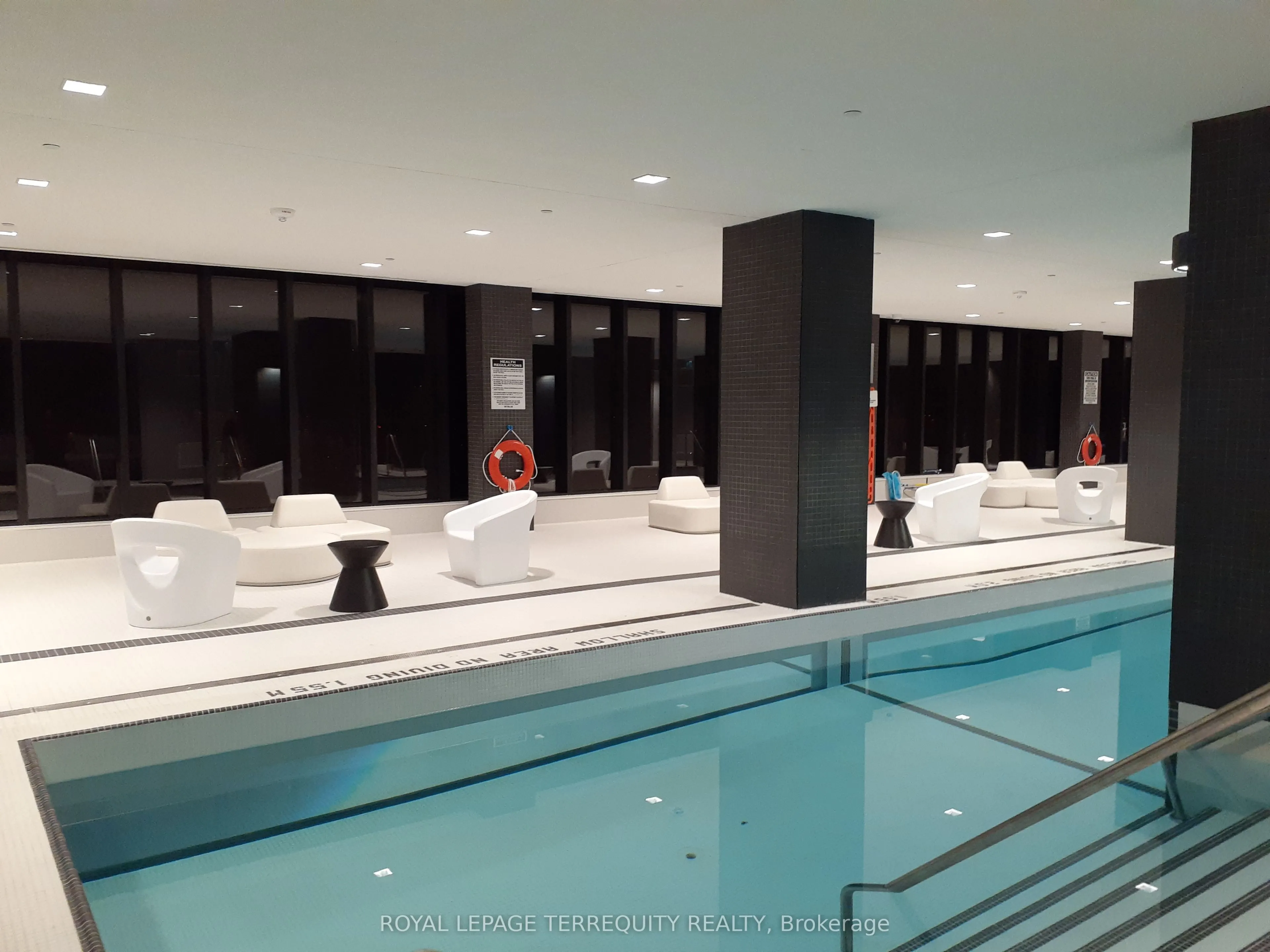 8 Eglinton Avenue E #505