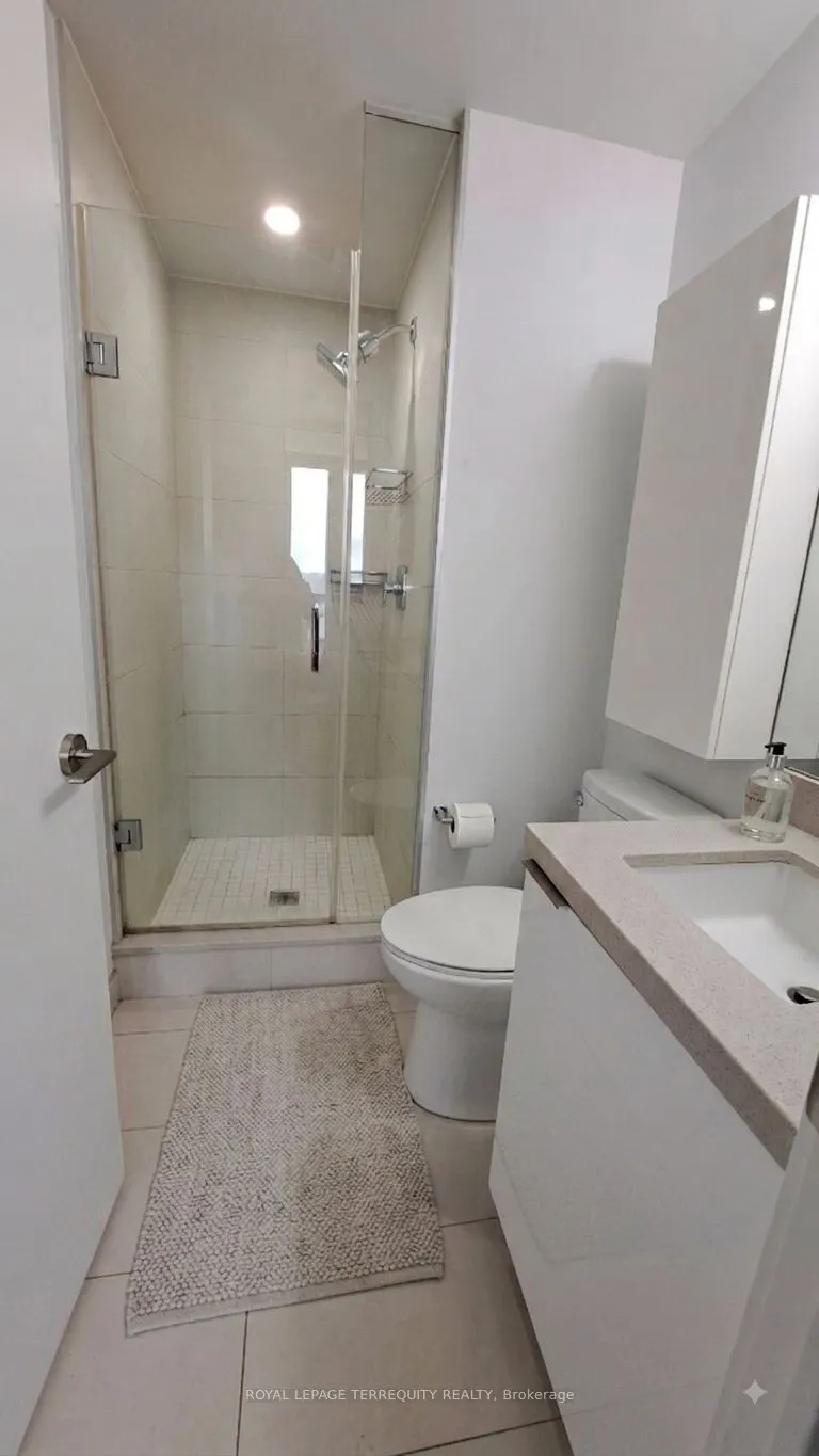 8 Eglinton Avenue E #505