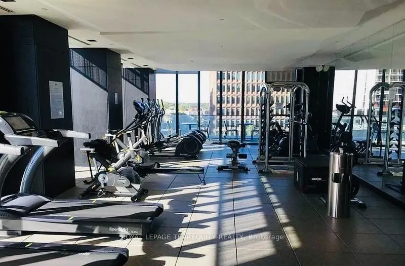 8 Eglinton Avenue E #505