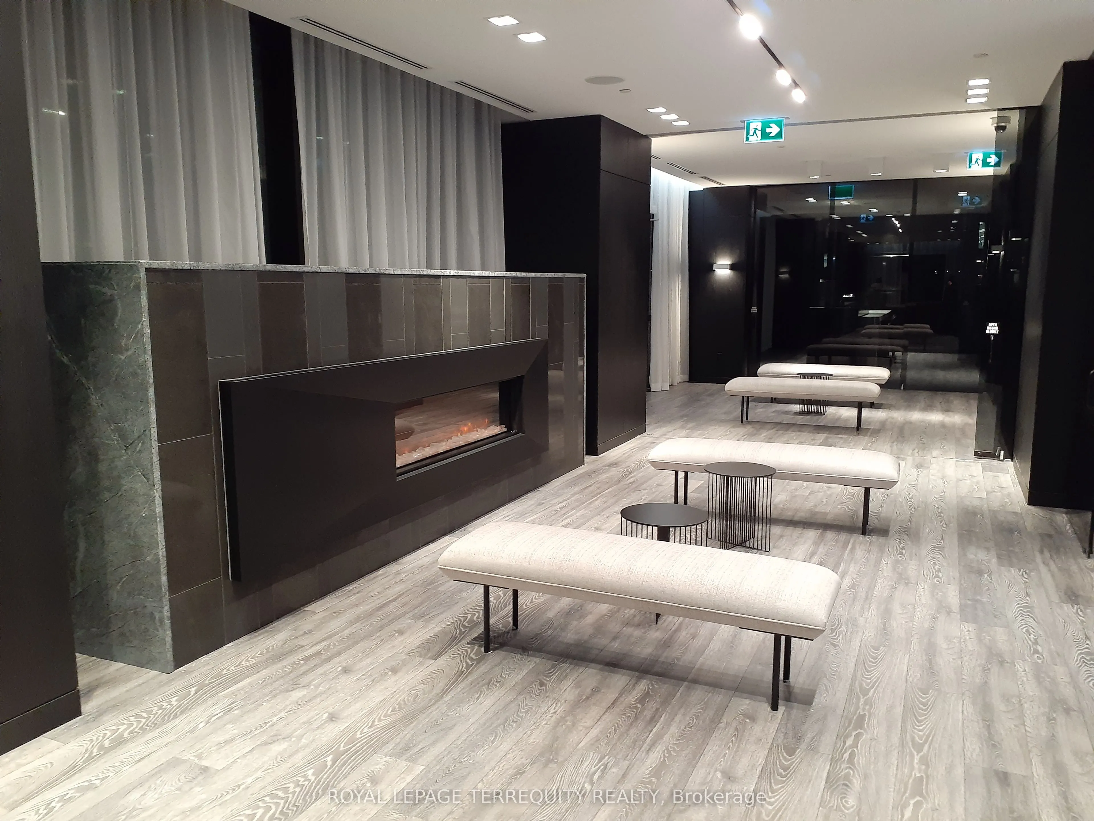 8 Eglinton Avenue E #505