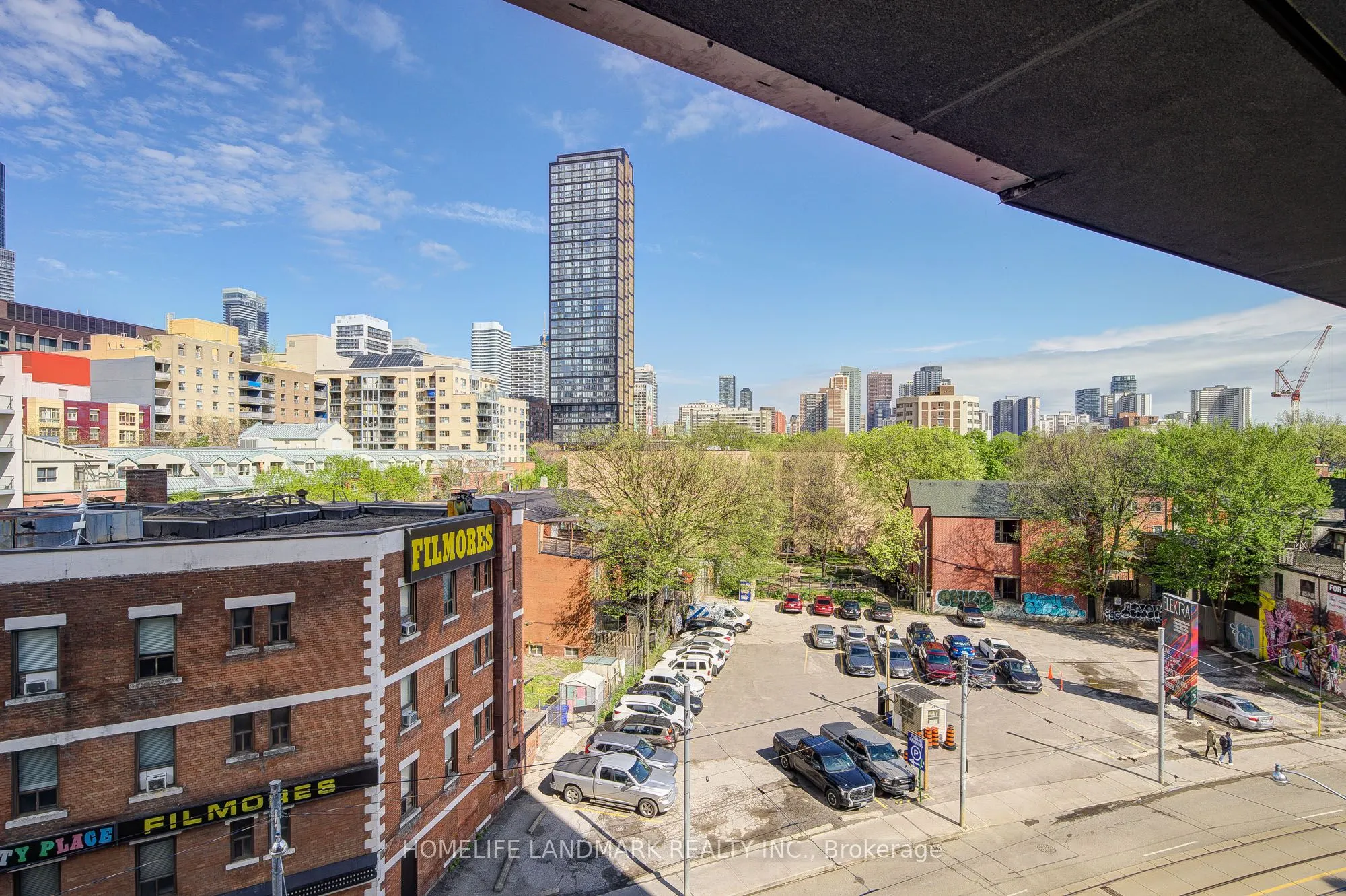 219 Dundas Street E #609