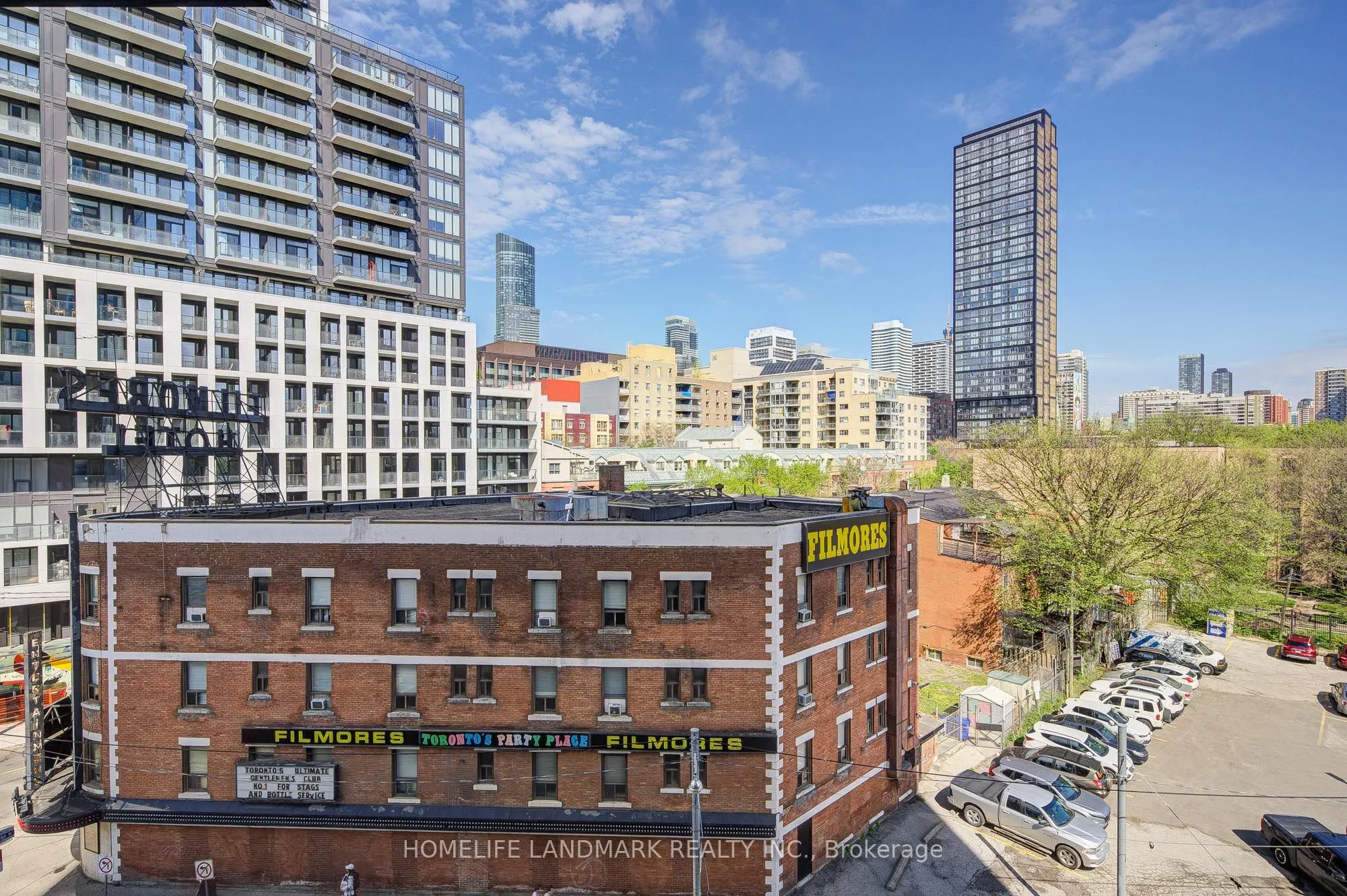 219 Dundas Street E #609